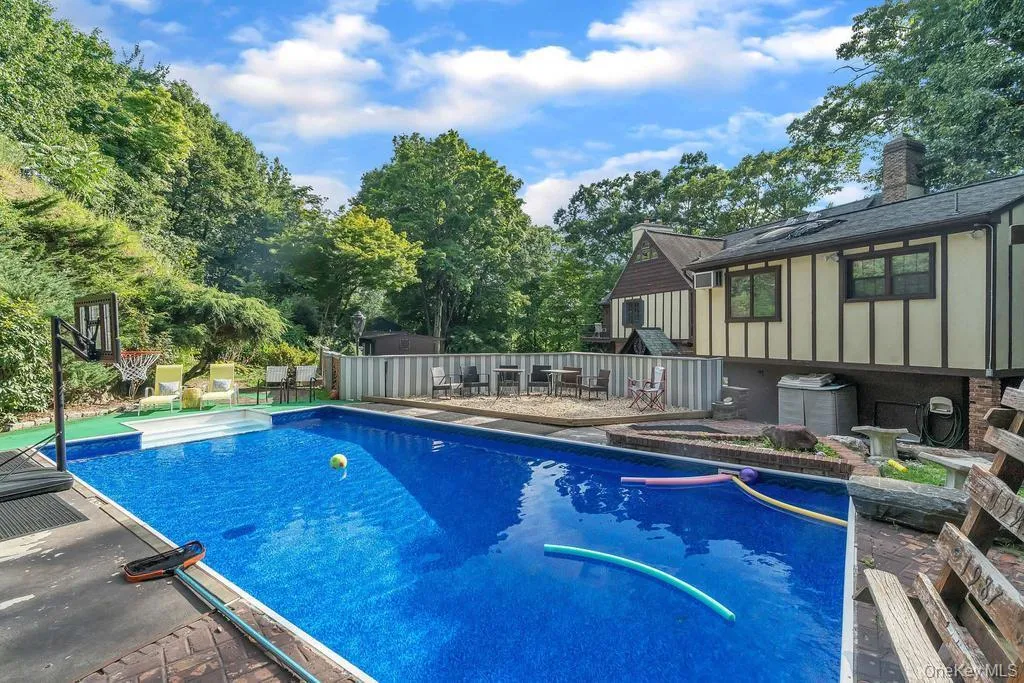 45 Wolden Road, Ossining, NY, 5 Bedrooms Bedrooms, 10 Rooms Rooms,4 BathroomsBathrooms,Residential Lease,For Rent,Wolden,0,1025513 45 Wolden Road, Ossining, NY, 5 Bedrooms Bedrooms, 10 Rooms Rooms,4 BathroomsBathrooms,Residential Lease,For Rent,Wolden,0,1025513