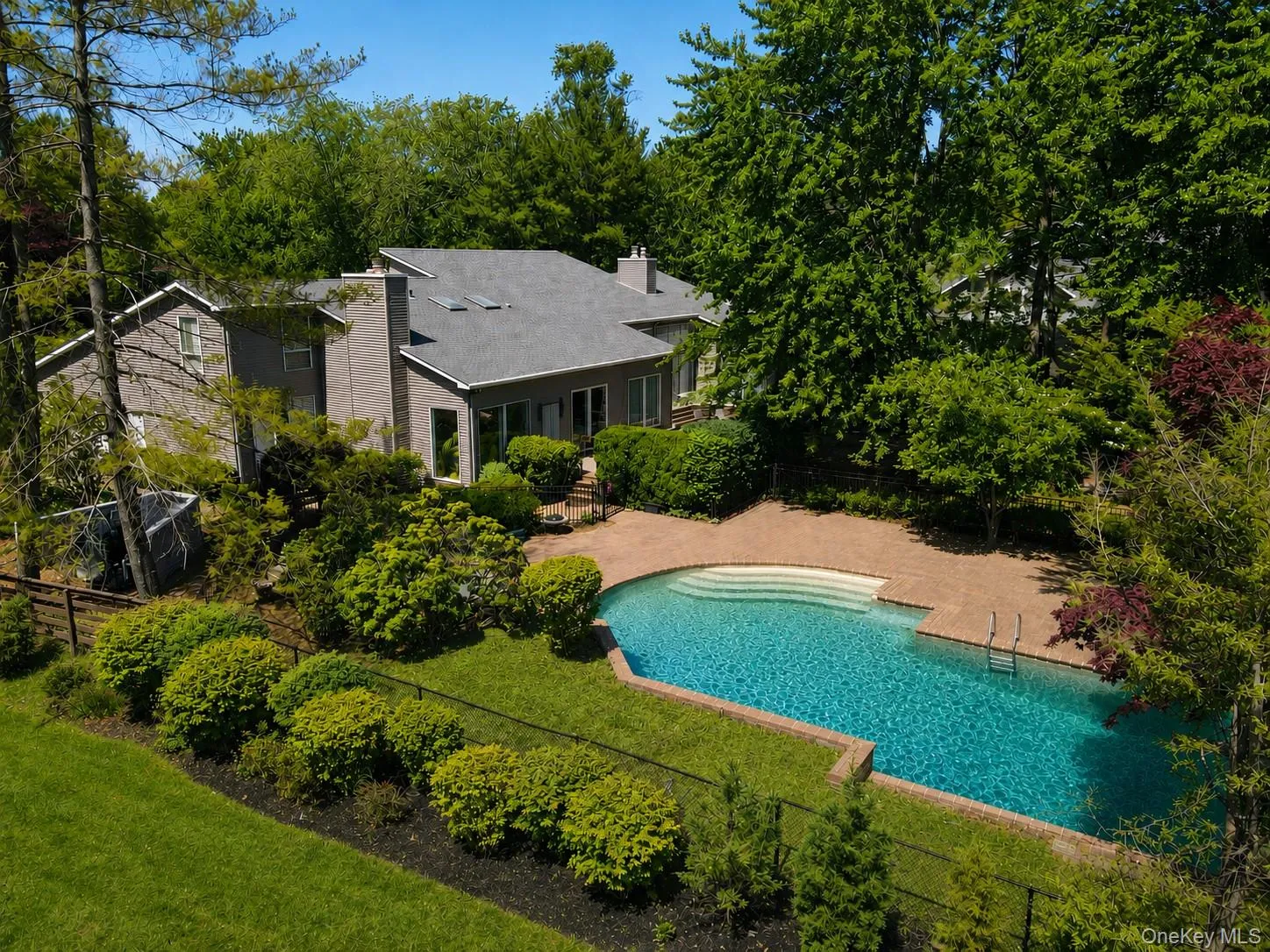 27 Windemere Way, Oyster Bay, NY, 5 Bedrooms Bedrooms, 10 Rooms Rooms,4 BathroomsBathrooms,Residential,For Rent,Windemere,0,1025514 27 Windemere Way, Oyster Bay, NY, 5 Bedrooms Bedrooms, 10 Rooms Rooms,4 BathroomsBathrooms,Residential,For Rent,Windemere,0,1025514