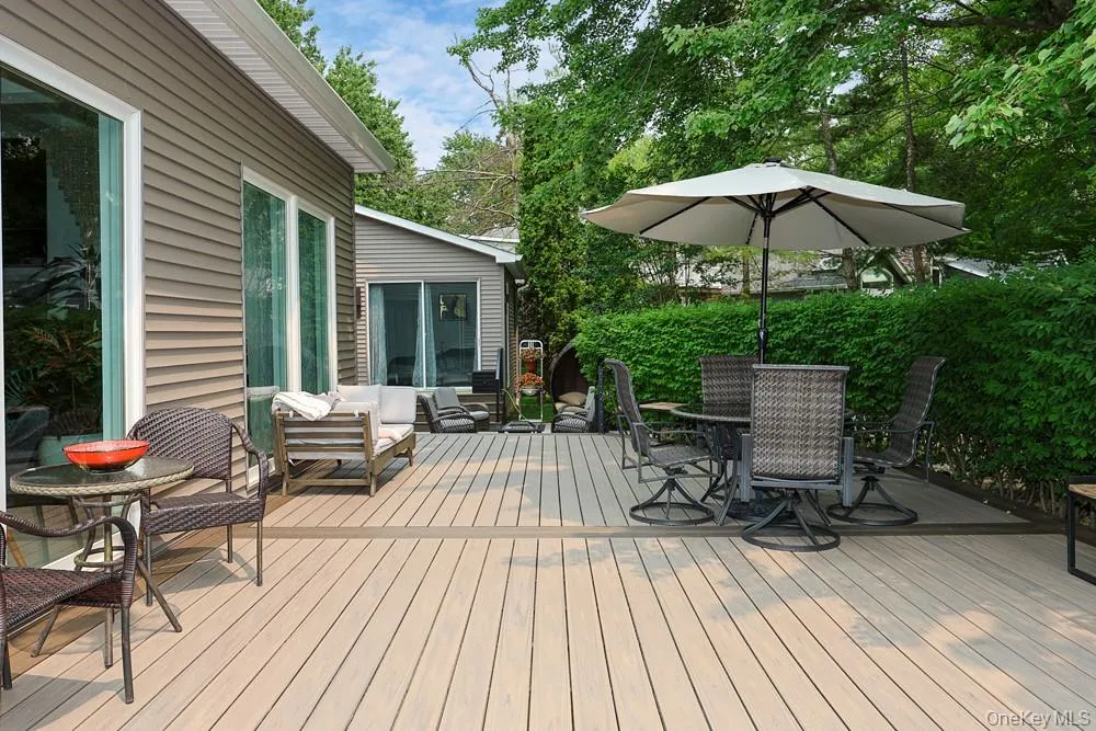 27 Windemere Way, Oyster Bay, NY, 5 Bedrooms Bedrooms, 10 Rooms Rooms,4 BathroomsBathrooms,Residential,For Rent,Windemere,0,1025514 27 Windemere Way, Oyster Bay, NY, 5 Bedrooms Bedrooms, 10 Rooms Rooms,4 BathroomsBathrooms,Residential,For Rent,Windemere,0,1025514