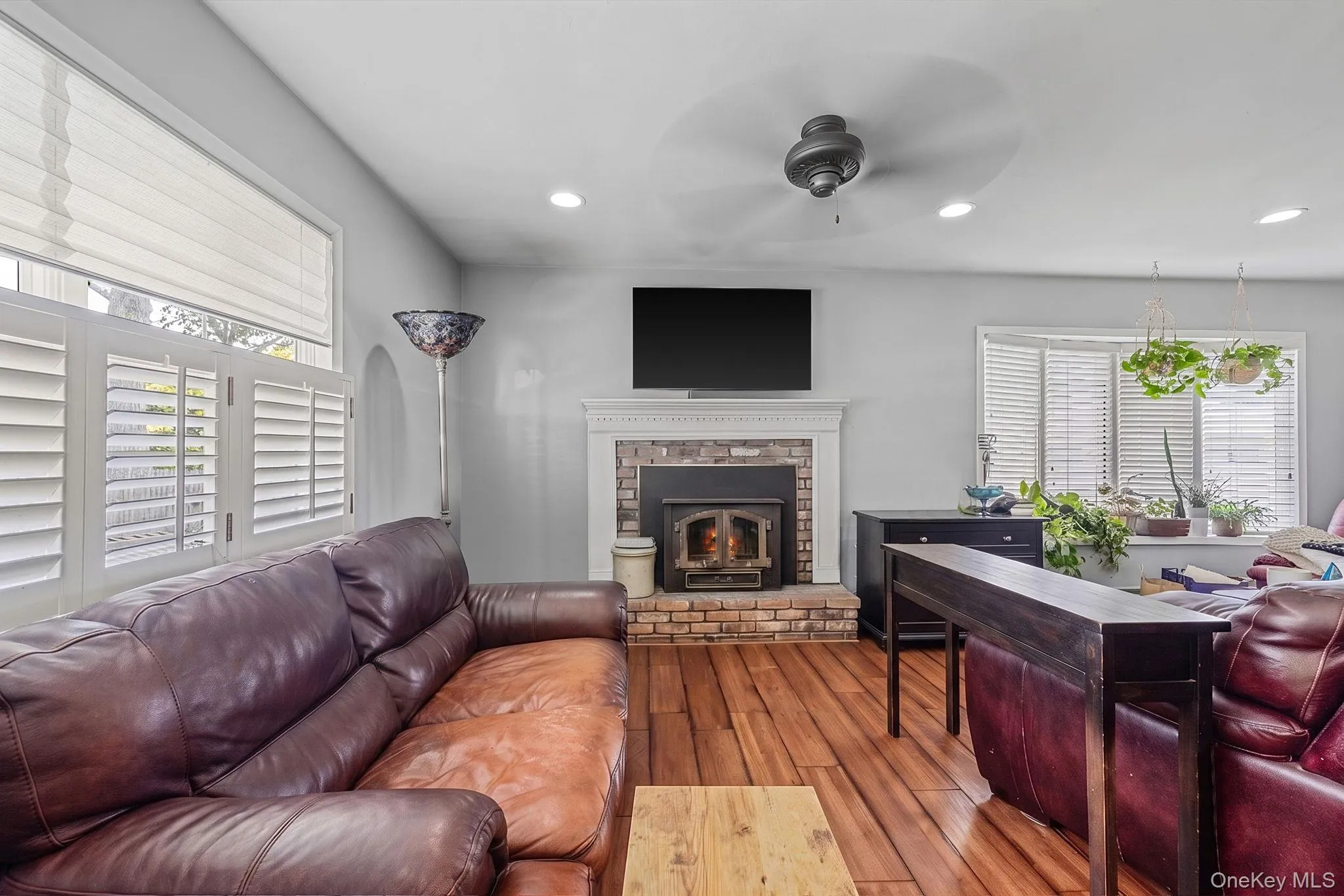 38 1st Street, Islip, NY, 3 Bedrooms Bedrooms, 5 Rooms Rooms,1 BathroomBathrooms,Residential,For Rent,1st,0,1025515 38 1st Street, Islip, NY, 3 Bedrooms Bedrooms, 5 Rooms Rooms,1 BathroomBathrooms,Residential,For Rent,1st,0,1025515