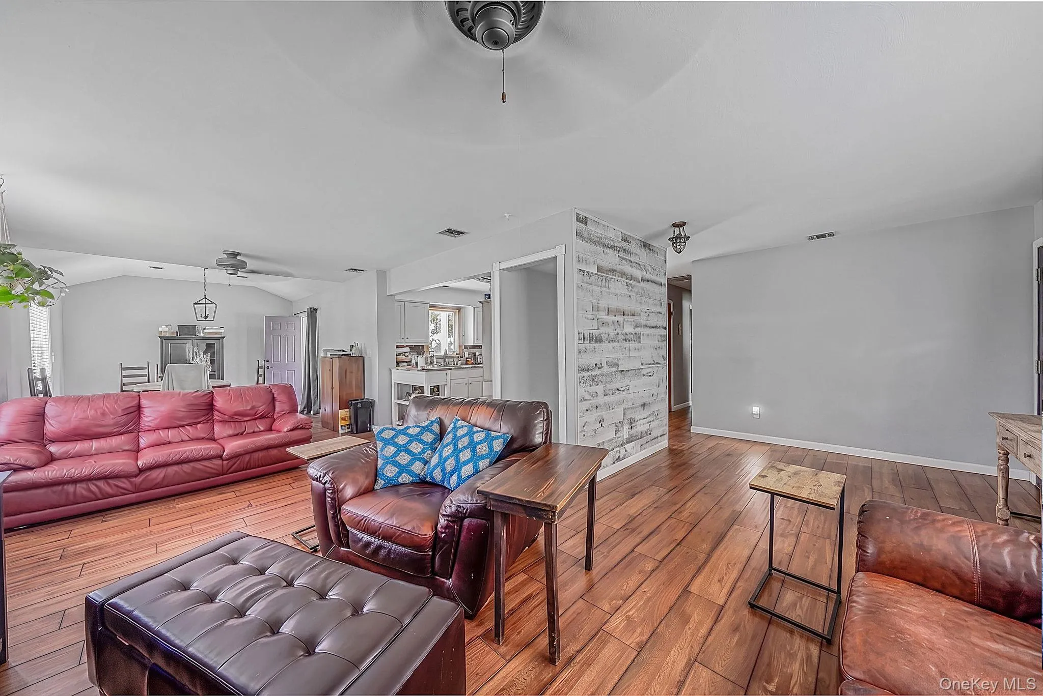 38 1st Street, Islip, NY, 3 Bedrooms Bedrooms, 5 Rooms Rooms,1 BathroomBathrooms,Residential,For Rent,1st,0,1025515 38 1st Street, Islip, NY, 3 Bedrooms Bedrooms, 5 Rooms Rooms,1 BathroomBathrooms,Residential,For Rent,1st,0,1025515