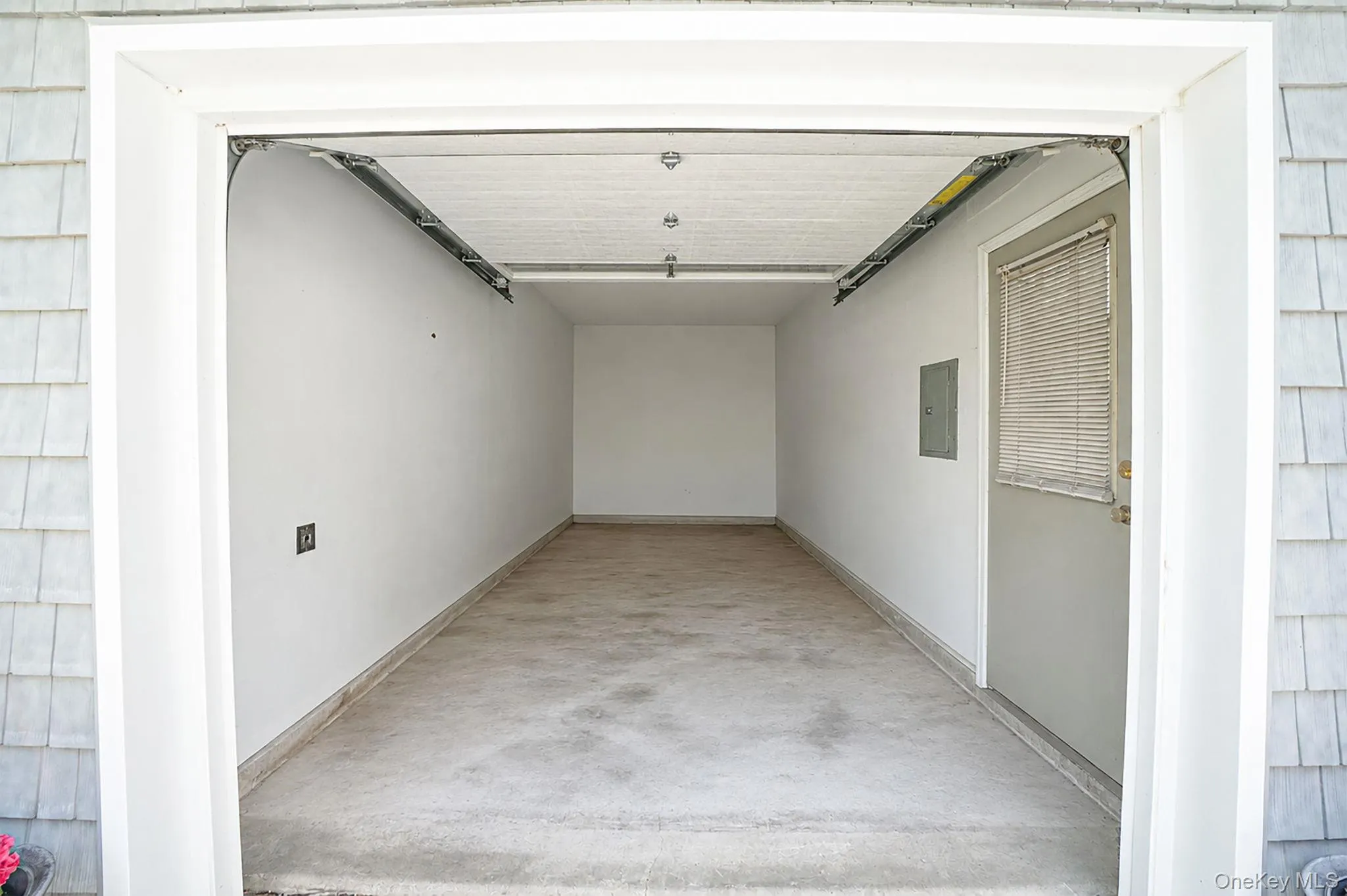 38 1st Street, Islip, NY, 3 Bedrooms Bedrooms, 5 Rooms Rooms,1 BathroomBathrooms,Residential,For Rent,1st,0,1025515 38 1st Street, Islip, NY, 3 Bedrooms Bedrooms, 5 Rooms Rooms,1 BathroomBathrooms,Residential,For Rent,1st,0,1025515