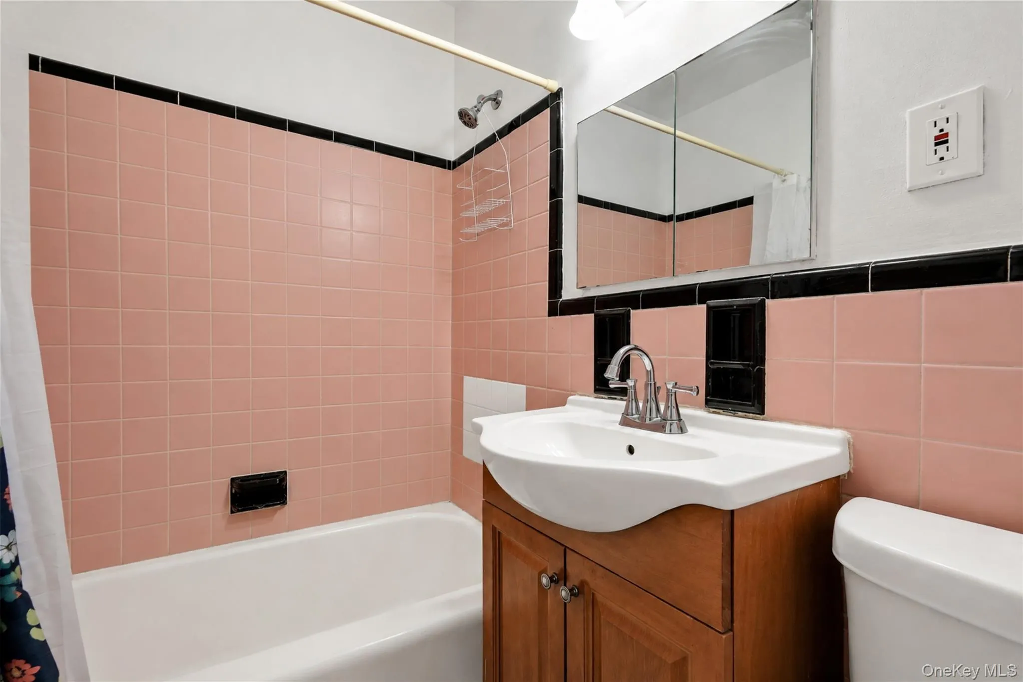 164-20 Highland Avenue, New York, NY, 1 Room Rooms,1 BathroomBathrooms,Residential,For Rent,Highland,0,1025521 164-20 Highland Avenue, New York, NY, 1 Room Rooms,1 BathroomBathrooms,Residential,For Rent,Highland,0,1025521