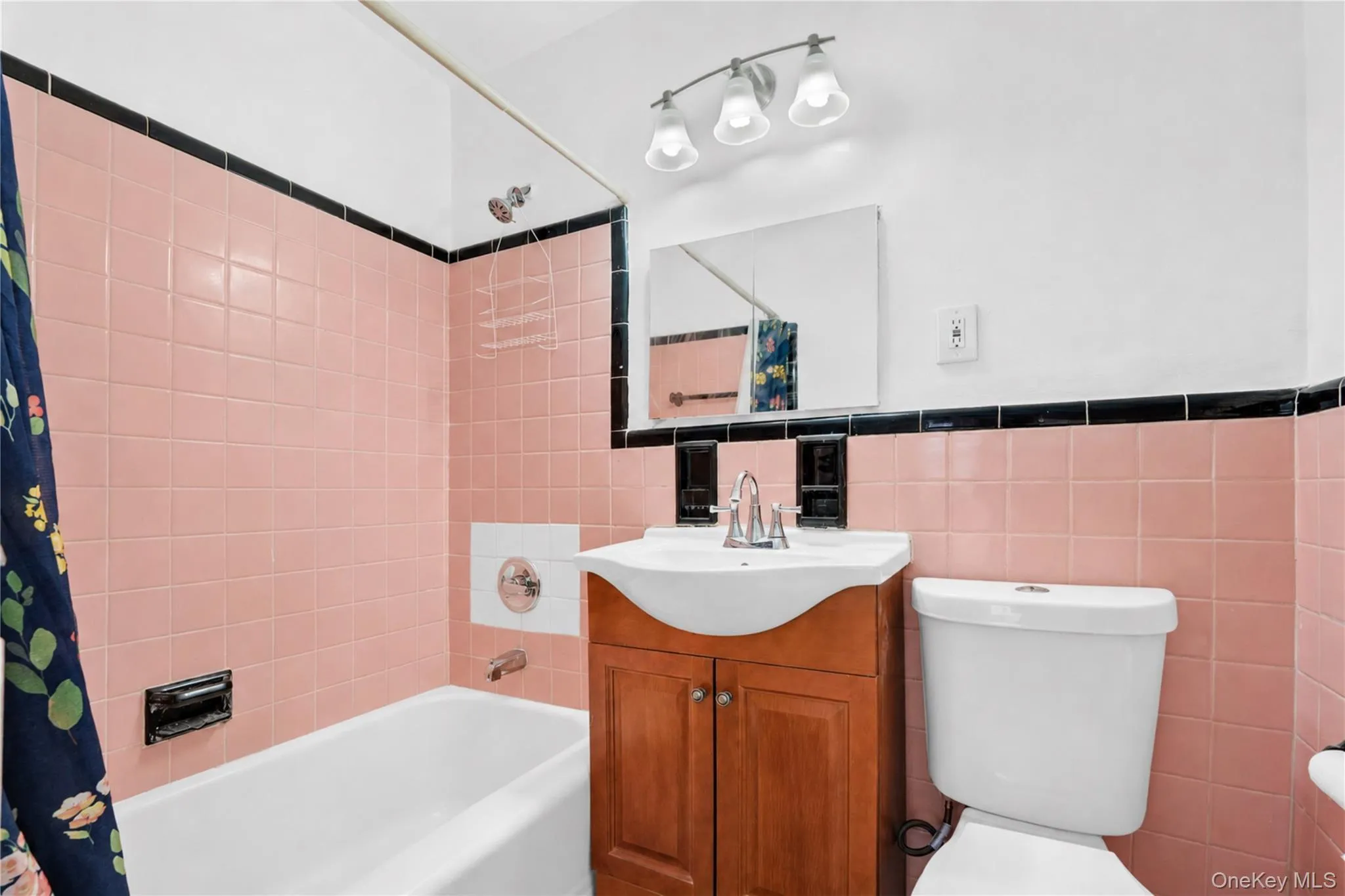 164-20 Highland Avenue, New York, NY, 1 Room Rooms,1 BathroomBathrooms,Residential,For Rent,Highland,0,1025521 164-20 Highland Avenue, New York, NY, 1 Room Rooms,1 BathroomBathrooms,Residential,For Rent,Highland,0,1025521