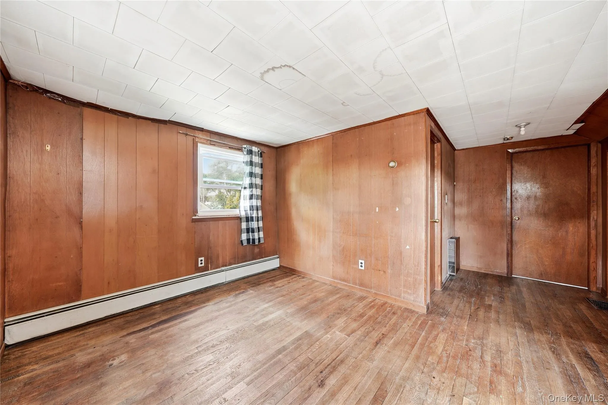 235 7th Street, Babylon, NY, 3 Bedrooms Bedrooms, 6 Rooms Rooms,1 BathroomBathrooms,Residential,For Rent,7th,0,1025522 235 7th Street, Babylon, NY, 3 Bedrooms Bedrooms, 6 Rooms Rooms,1 BathroomBathrooms,Residential,For Rent,7th,0,1025522