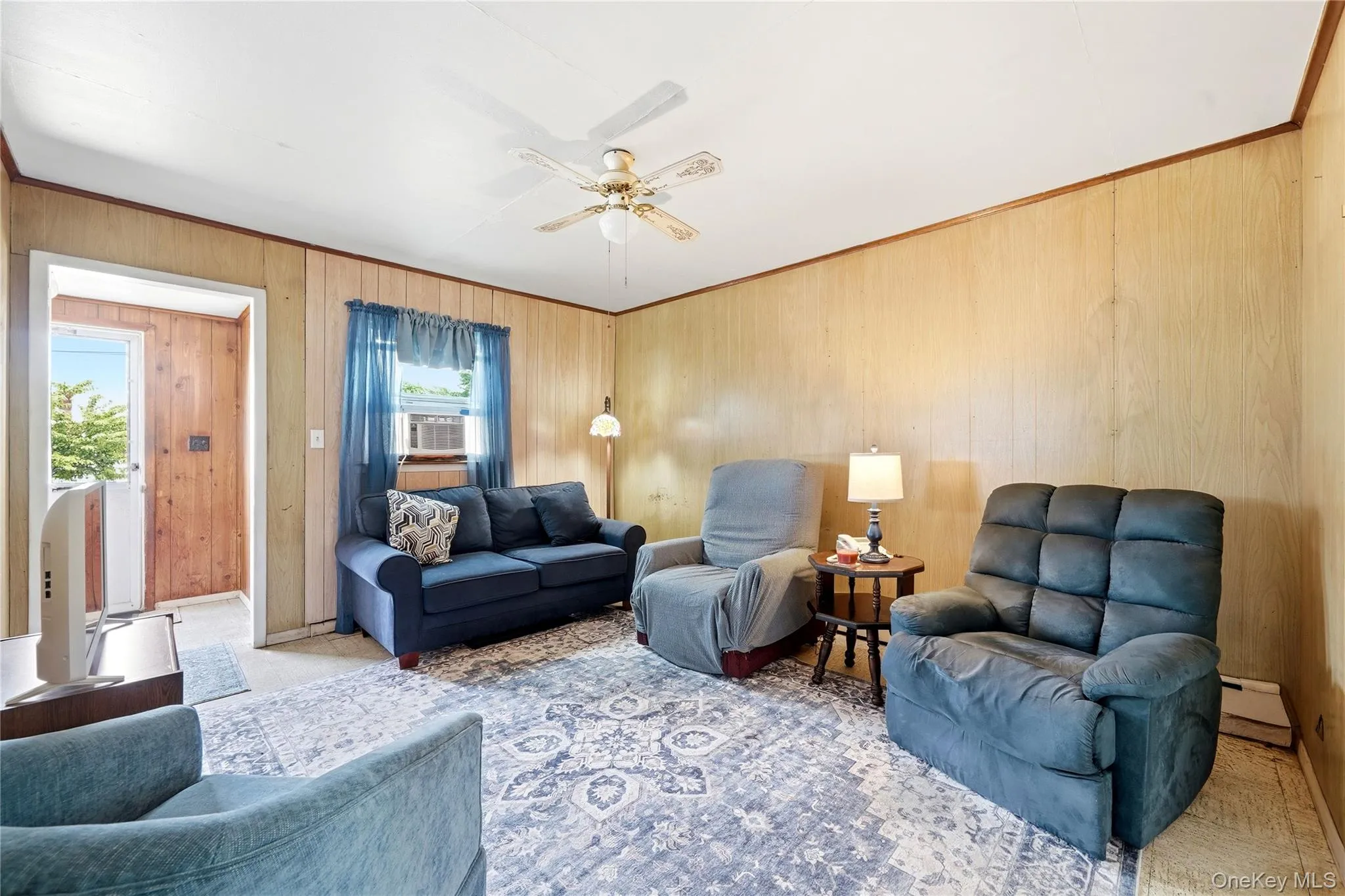 235 7th Street, Babylon, NY, 3 Bedrooms Bedrooms, 6 Rooms Rooms,1 BathroomBathrooms,Residential,For Rent,7th,0,1025522 235 7th Street, Babylon, NY, 3 Bedrooms Bedrooms, 6 Rooms Rooms,1 BathroomBathrooms,Residential,For Rent,7th,0,1025522