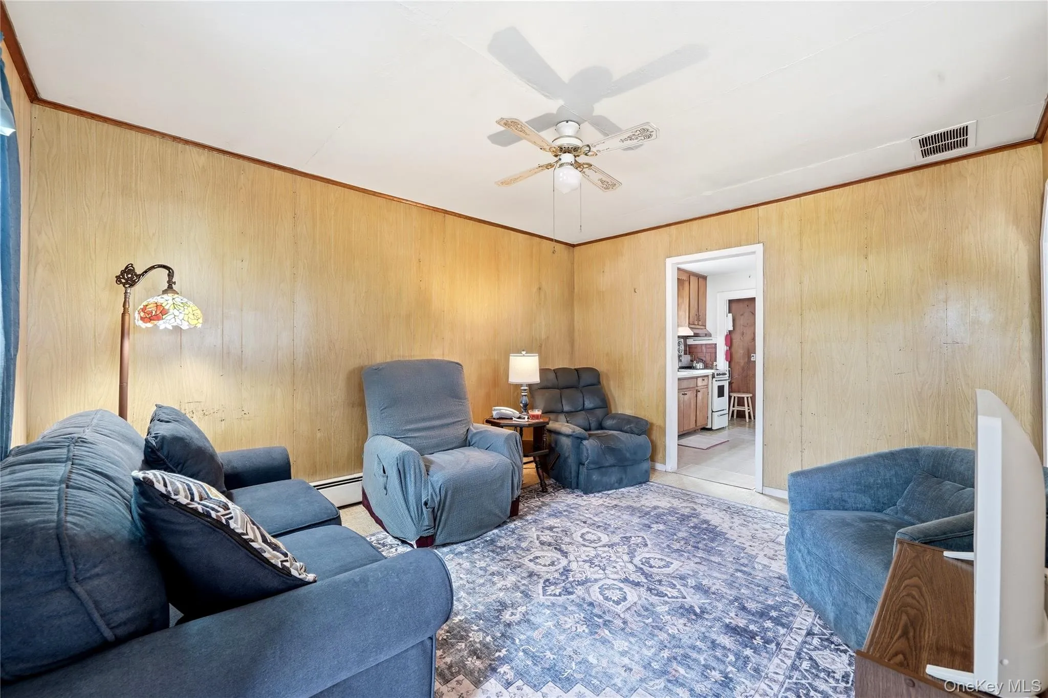 235 7th Street, Babylon, NY, 3 Bedrooms Bedrooms, 6 Rooms Rooms,1 BathroomBathrooms,Residential,For Rent,7th,0,1025522 235 7th Street, Babylon, NY, 3 Bedrooms Bedrooms, 6 Rooms Rooms,1 BathroomBathrooms,Residential,For Rent,7th,0,1025522
