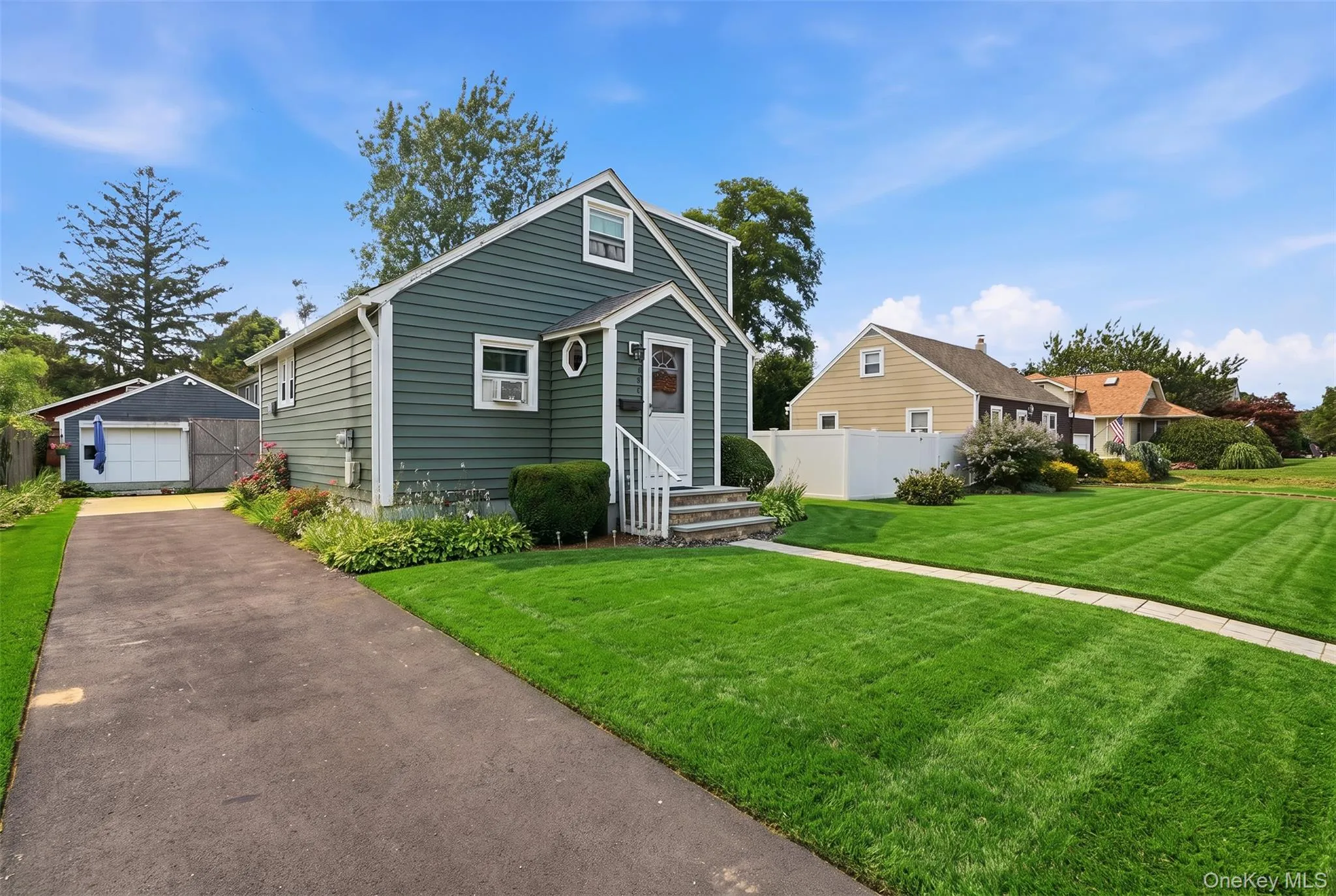 235 7th Street, Babylon, NY, 3 Bedrooms Bedrooms, 6 Rooms Rooms,1 BathroomBathrooms,Residential,For Rent,7th,0,1025522 235 7th Street, Babylon, NY, 3 Bedrooms Bedrooms, 6 Rooms Rooms,1 BathroomBathrooms,Residential,For Rent,7th,0,1025522