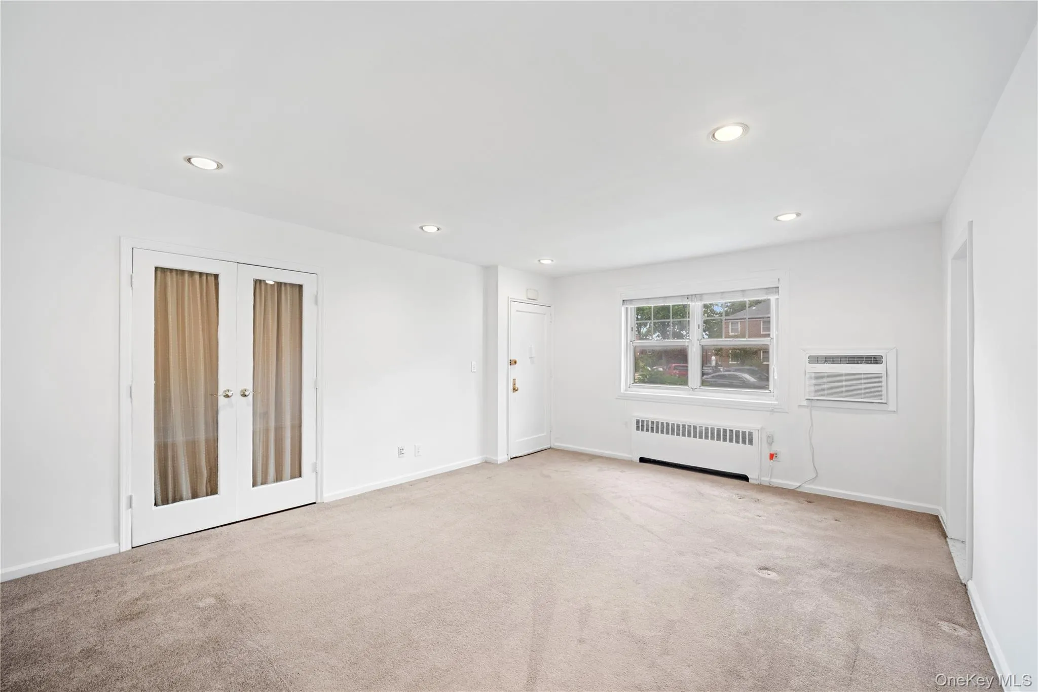 252-38 60th Avenue, New York, NY, 3 Bedrooms Bedrooms, 5 Rooms Rooms,1 BathroomBathrooms,Residential,For Rent,60th,0,1025525 252-38 60th Avenue, New York, NY, 3 Bedrooms Bedrooms, 5 Rooms Rooms,1 BathroomBathrooms,Residential,For Rent,60th,0,1025525