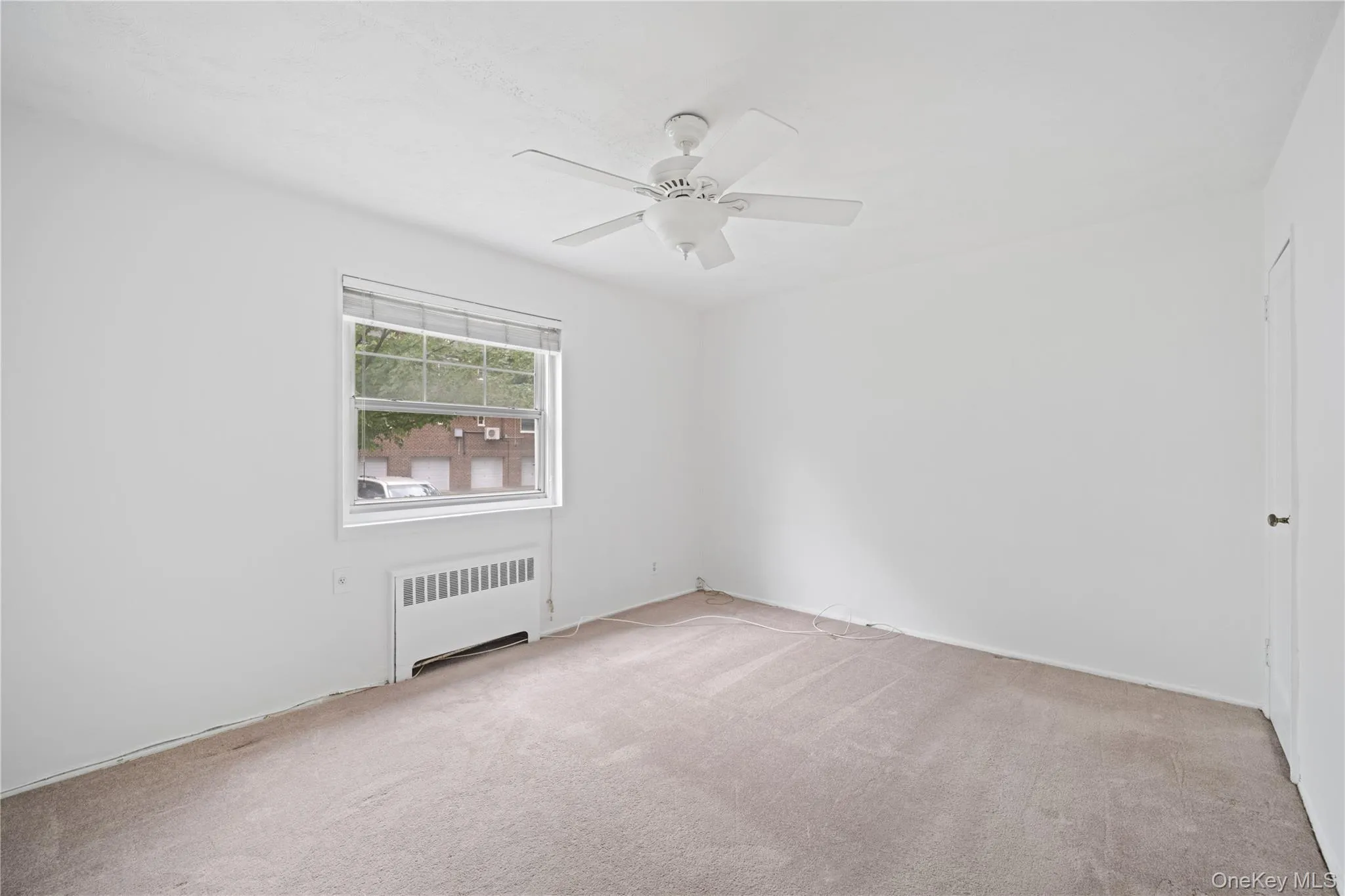 252-38 60th Avenue, New York, NY, 3 Bedrooms Bedrooms, 5 Rooms Rooms,1 BathroomBathrooms,Residential,For Rent,60th,0,1025525 252-38 60th Avenue, New York, NY, 3 Bedrooms Bedrooms, 5 Rooms Rooms,1 BathroomBathrooms,Residential,For Rent,60th,0,1025525