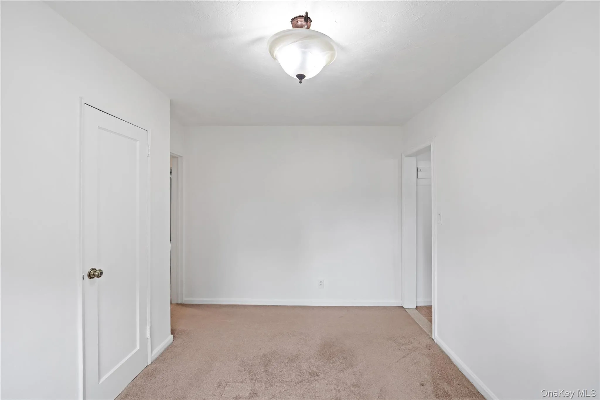 252-38 60th Avenue, New York, NY, 3 Bedrooms Bedrooms, 5 Rooms Rooms,1 BathroomBathrooms,Residential,For Rent,60th,0,1025525 252-38 60th Avenue, New York, NY, 3 Bedrooms Bedrooms, 5 Rooms Rooms,1 BathroomBathrooms,Residential,For Rent,60th,0,1025525