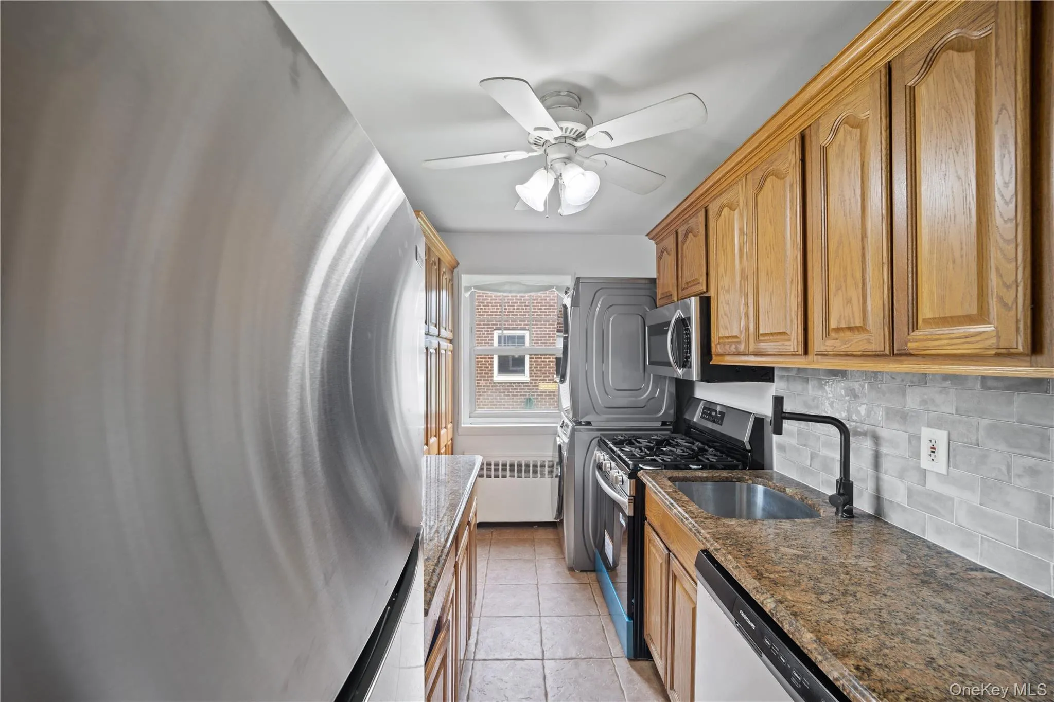 252-38 60th Avenue, New York, NY, 3 Bedrooms Bedrooms, 5 Rooms Rooms,1 BathroomBathrooms,Residential,For Rent,60th,0,1025525 252-38 60th Avenue, New York, NY, 3 Bedrooms Bedrooms, 5 Rooms Rooms,1 BathroomBathrooms,Residential,For Rent,60th,0,1025525