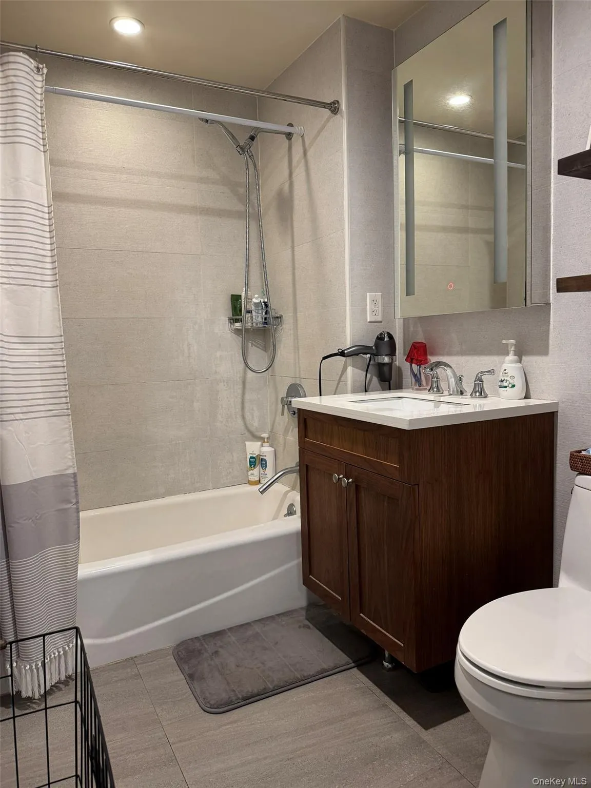 14438 35th Avenue, New York, NY, 1 Bedroom Bedrooms, 3 Rooms Rooms,1 BathroomBathrooms,Residential,For Rent,35th,0,1025528 14438 35th Avenue, New York, NY, 1 Bedroom Bedrooms, 3 Rooms Rooms,1 BathroomBathrooms,Residential,For Rent,35th,0,1025528