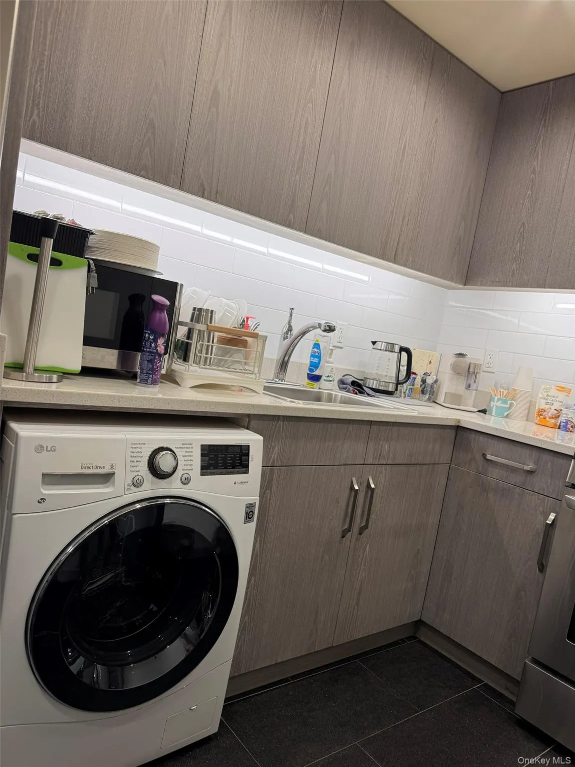 14438 35th Avenue, New York, NY, 1 Bedroom Bedrooms, 3 Rooms Rooms,1 BathroomBathrooms,Residential,For Rent,35th,0,1025528 14438 35th Avenue, New York, NY, 1 Bedroom Bedrooms, 3 Rooms Rooms,1 BathroomBathrooms,Residential,For Rent,35th,0,1025528
