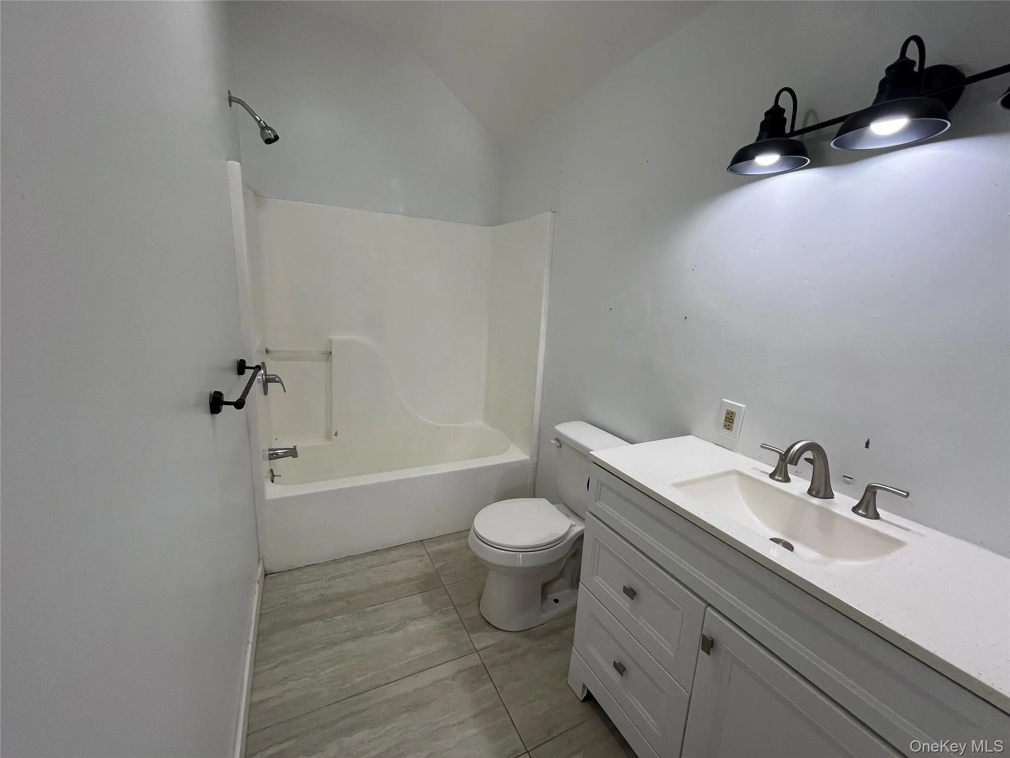 2694 Route 9W, Saugerties, NY, 2 Bedrooms Bedrooms, 4 Rooms Rooms,1 BathroomBathrooms,Residential Lease,For Rent,Route 9W,0,1025534 2694 Route 9W, Saugerties, NY, 2 Bedrooms Bedrooms, 4 Rooms Rooms,1 BathroomBathrooms,Residential Lease,For Rent,Route 9W,0,1025534