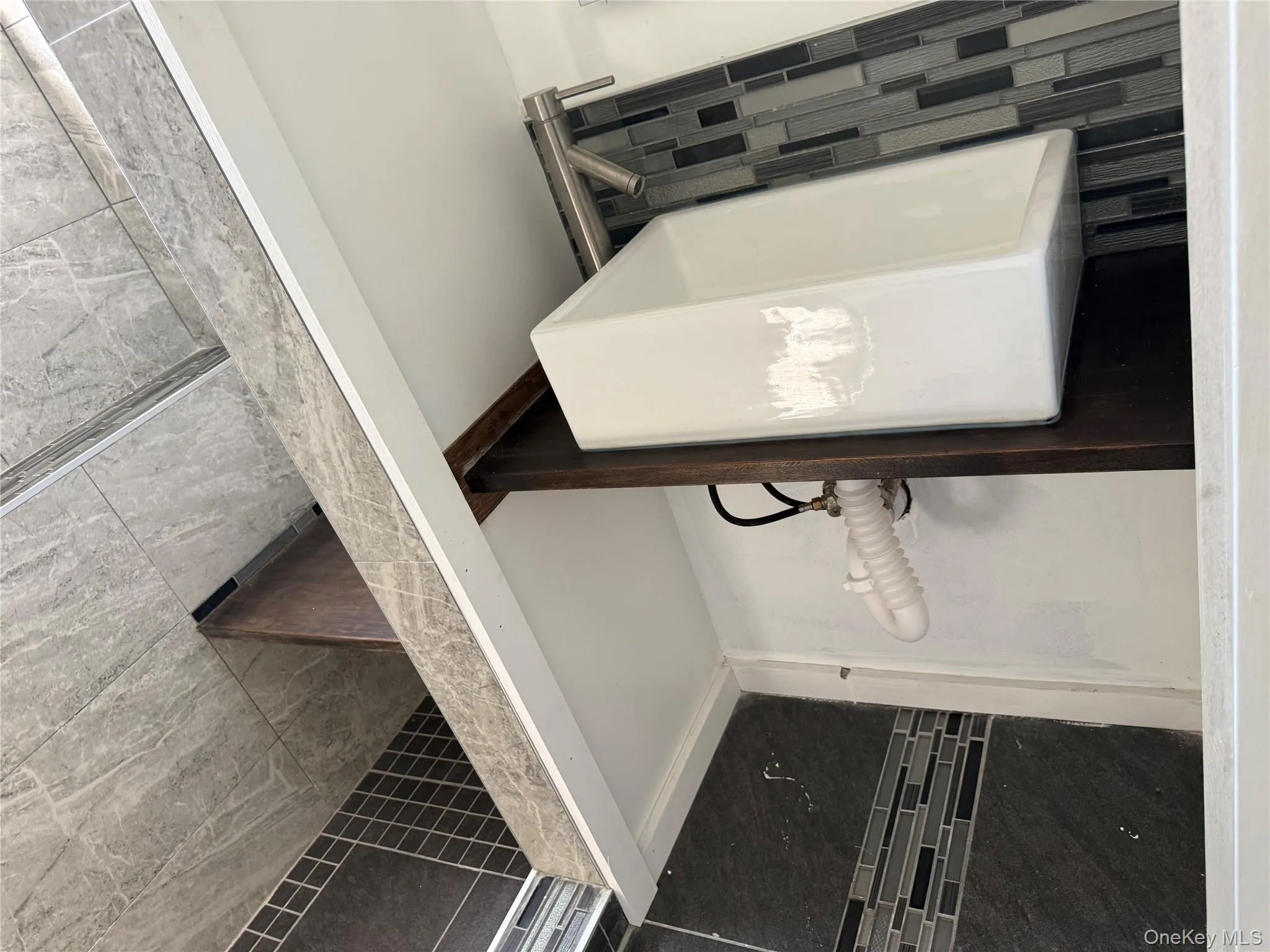 49 Noble Street, Babylon, NY, 3 Bedrooms Bedrooms, 7 Rooms Rooms,2 BathroomsBathrooms,Residential,For Rent,Noble,0,1025541 49 Noble Street, Babylon, NY, 3 Bedrooms Bedrooms, 7 Rooms Rooms,2 BathroomsBathrooms,Residential,For Rent,Noble,0,1025541