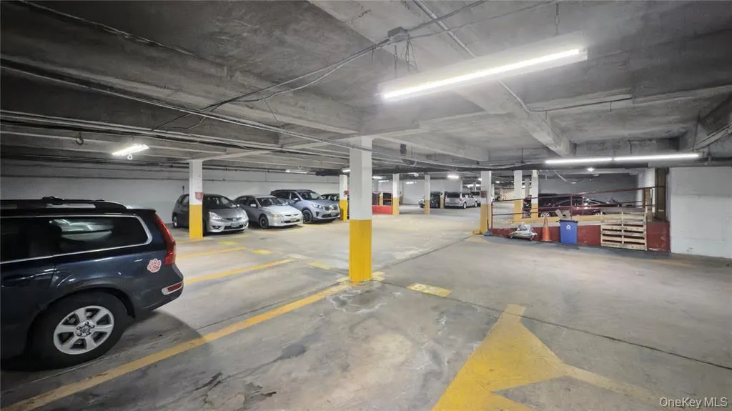 160-10 89th Avenue, New York, NY, 2 Bedrooms Bedrooms, 4 Rooms Rooms,1 BathroomBathrooms,Residential,For Rent,89th,0,1025543 160-10 89th Avenue, New York, NY, 2 Bedrooms Bedrooms, 4 Rooms Rooms,1 BathroomBathrooms,Residential,For Rent,89th,0,1025543
