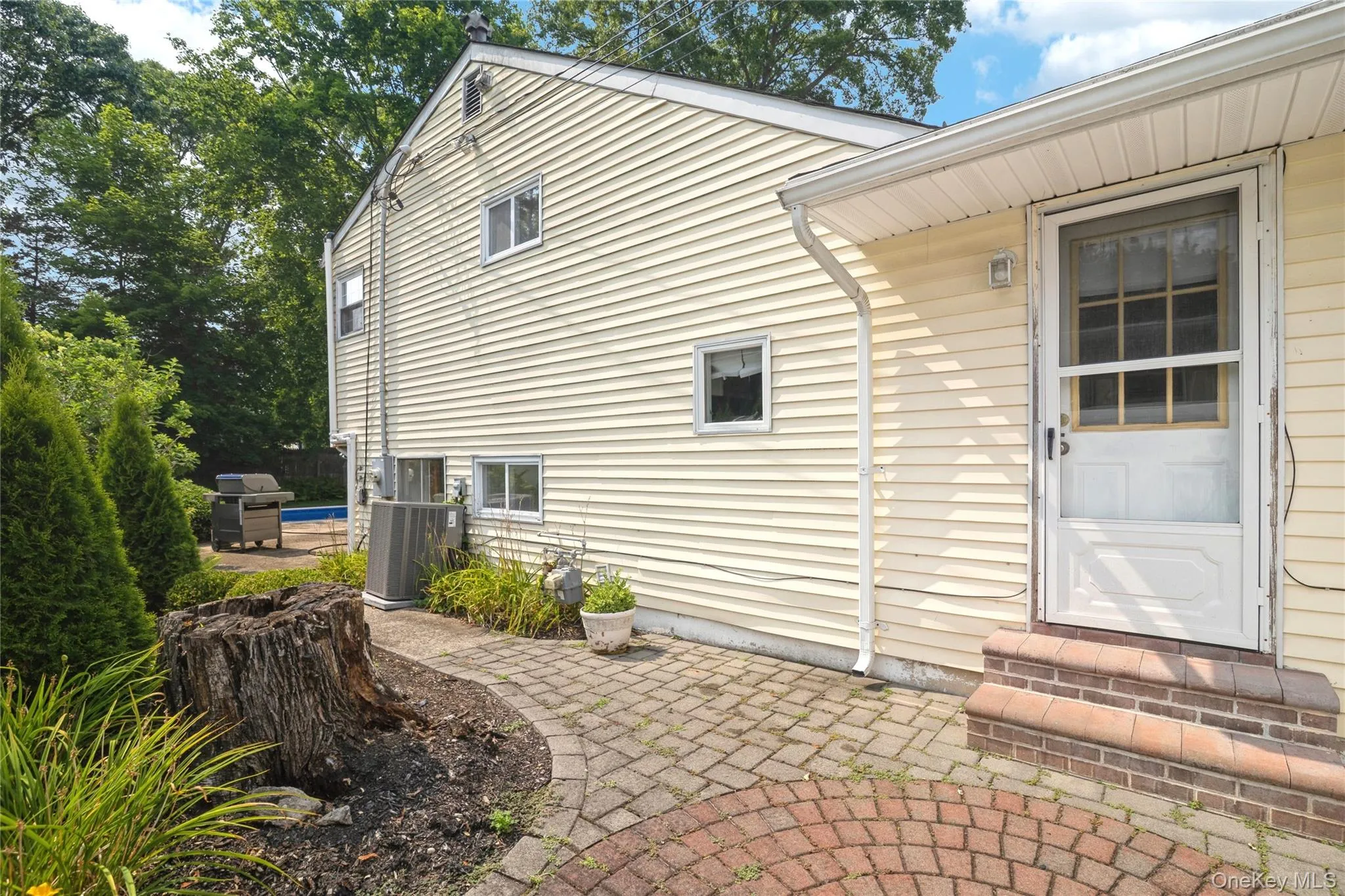 12 Larry Road, Brookhaven, NY, 3 Bedrooms Bedrooms, 8 Rooms Rooms,2 BathroomsBathrooms,Residential,For Rent,Larry,0,1025544 12 Larry Road, Brookhaven, NY, 3 Bedrooms Bedrooms, 8 Rooms Rooms,2 BathroomsBathrooms,Residential,For Rent,Larry,0,1025544