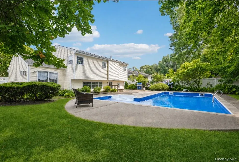 12 Larry Road, Brookhaven, NY, 3 Bedrooms Bedrooms, 8 Rooms Rooms,2 BathroomsBathrooms,Residential,For Rent,Larry,0,1025544 12 Larry Road, Brookhaven, NY, 3 Bedrooms Bedrooms, 8 Rooms Rooms,2 BathroomsBathrooms,Residential,For Rent,Larry,0,1025544