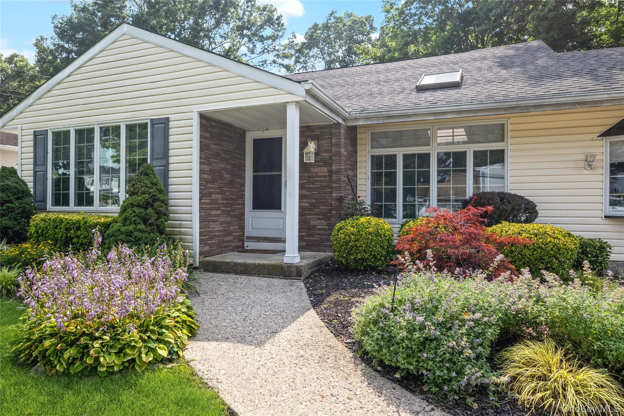12 Larry Road, Brookhaven, NY, 3 Bedrooms Bedrooms, 8 Rooms Rooms,2 BathroomsBathrooms,Residential,For Rent,Larry,0,1025544 12 Larry Road, Brookhaven, NY, 3 Bedrooms Bedrooms, 8 Rooms Rooms,2 BathroomsBathrooms,Residential,For Rent,Larry,0,1025544
