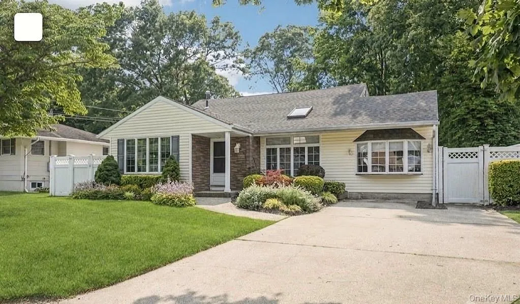 12 Larry Road, Brookhaven, NY, 3 Bedrooms Bedrooms, 8 Rooms Rooms,2 BathroomsBathrooms,Residential,For Rent,Larry,0,1025544 12 Larry Road, Brookhaven, NY, 3 Bedrooms Bedrooms, 8 Rooms Rooms,2 BathroomsBathrooms,Residential,For Rent,Larry,0,1025544