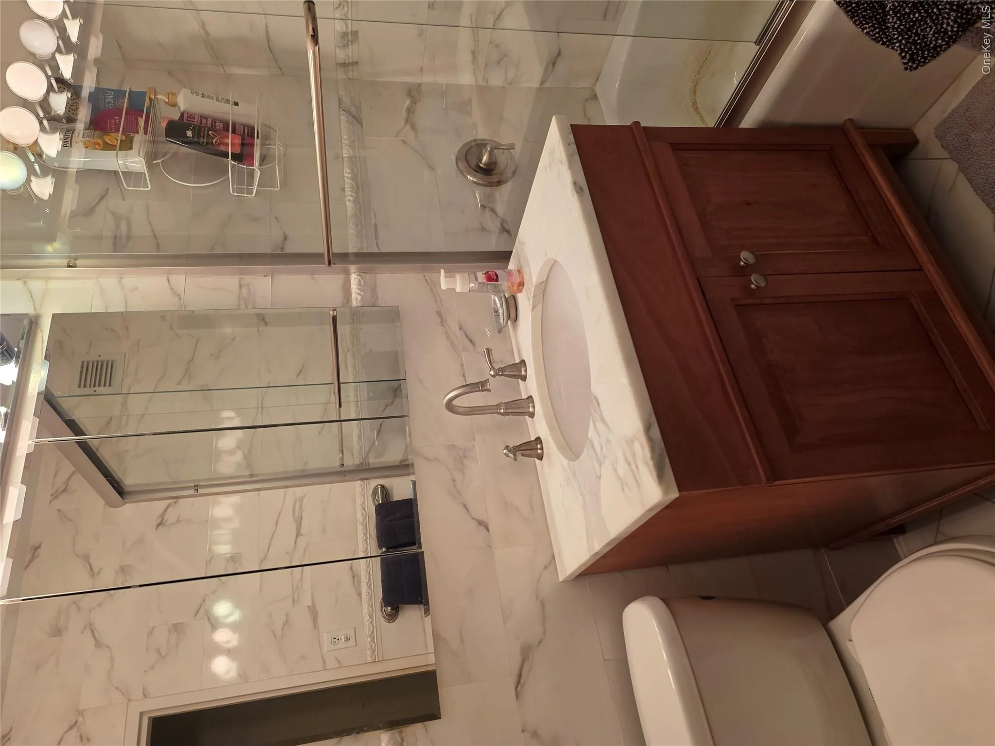 18-05 215th Street, New York, NY, 3 Bedrooms Bedrooms, 6 Rooms Rooms,2 BathroomsBathrooms,Residential,For Rent,215th,0,1025545 18-05 215th Street, New York, NY, 3 Bedrooms Bedrooms, 6 Rooms Rooms,2 BathroomsBathrooms,Residential,For Rent,215th,0,1025545