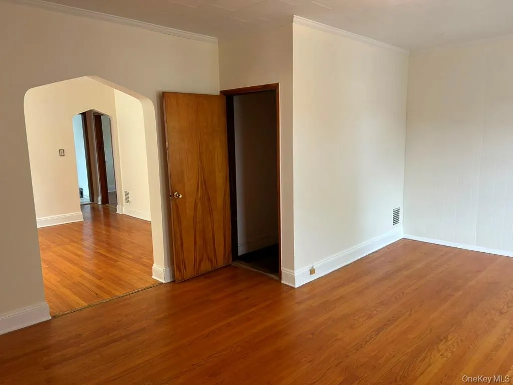 121-07 97th Avenue, New York, NY, 2 Bedrooms Bedrooms, 6 Rooms Rooms,1 BathroomBathrooms,Residential Lease,For Rent,97th,0,1025546 121-07 97th Avenue, New York, NY, 2 Bedrooms Bedrooms, 6 Rooms Rooms,1 BathroomBathrooms,Residential Lease,For Rent,97th,0,1025546