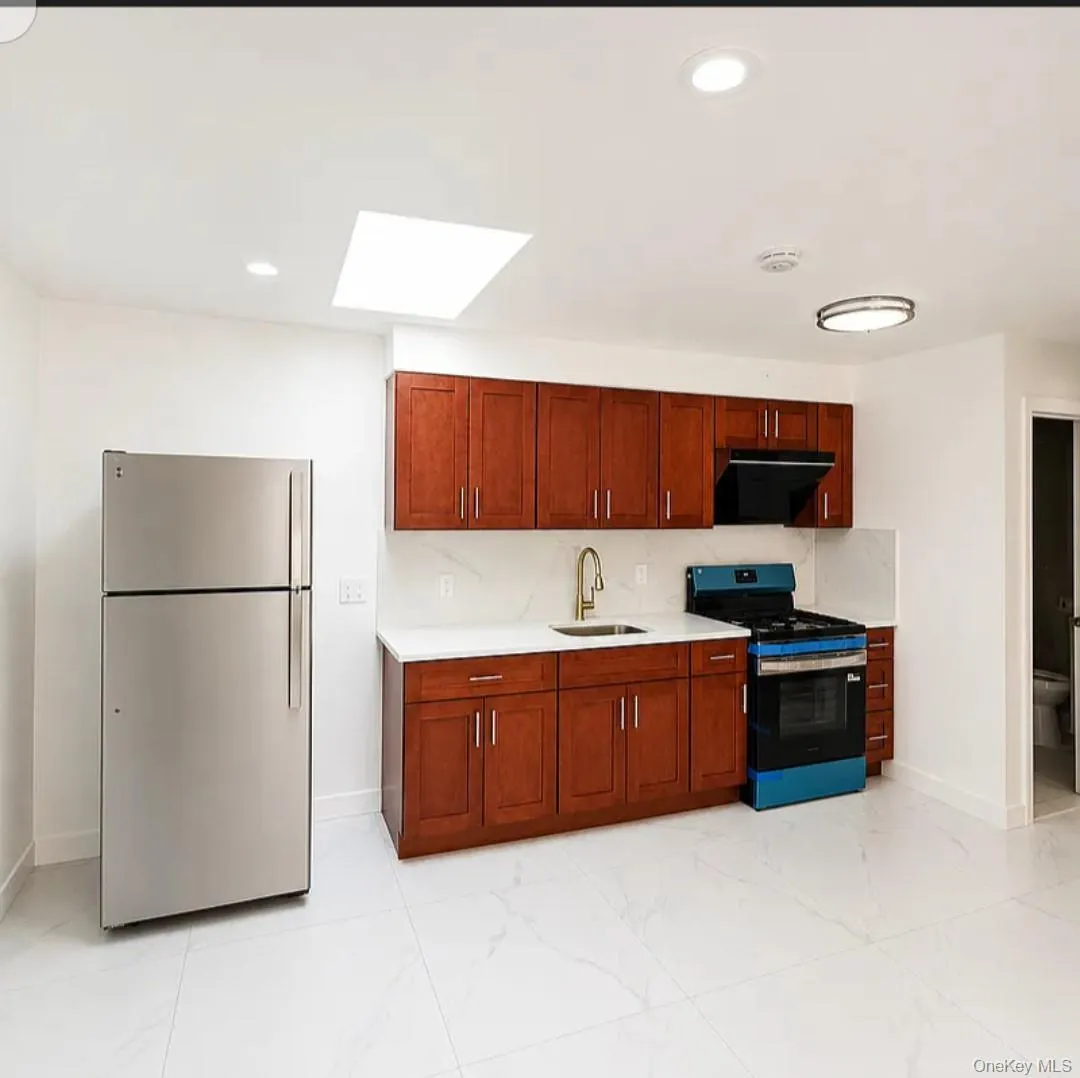 14715 Elm Avenue, New York, NY, 3 Bedrooms Bedrooms, 6 Rooms Rooms,2 BathroomsBathrooms,Residential Lease,For Rent,Elm,0,1025549 14715 Elm Avenue, New York, NY, 3 Bedrooms Bedrooms, 6 Rooms Rooms,2 BathroomsBathrooms,Residential Lease,For Rent,Elm,0,1025549