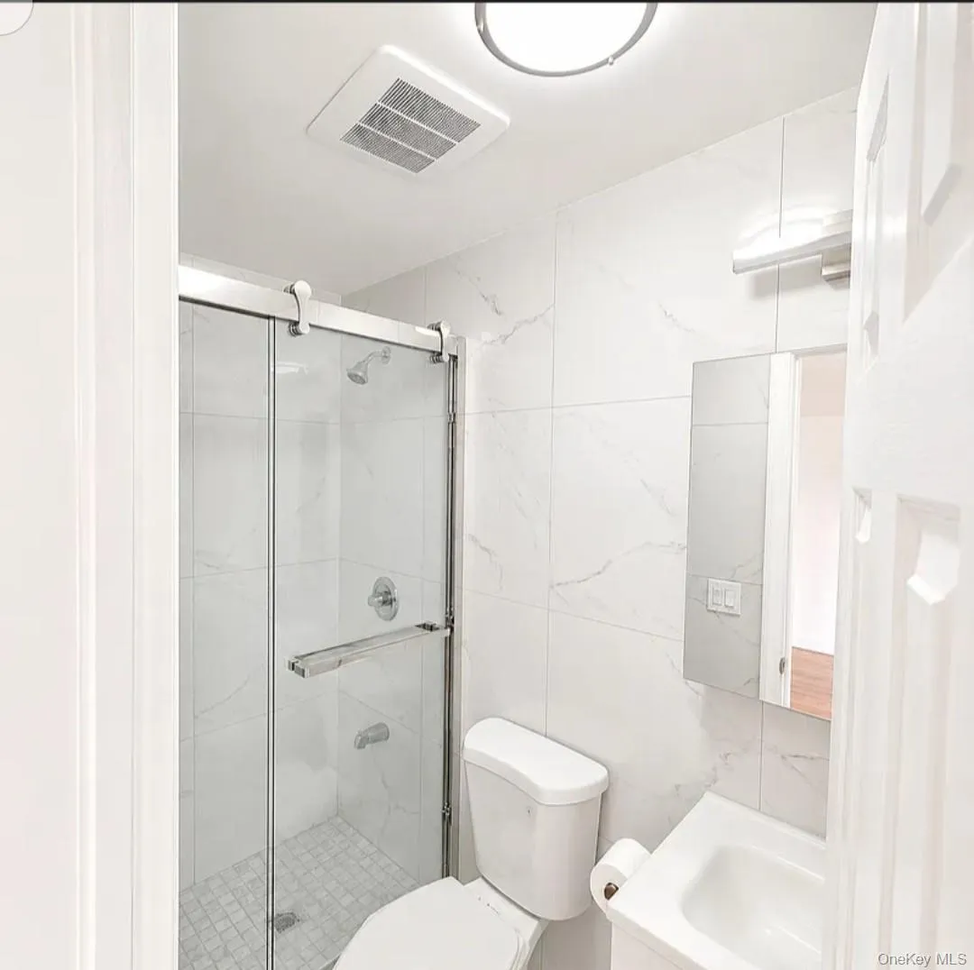 14715 Elm Avenue, New York, NY, 3 Bedrooms Bedrooms, 6 Rooms Rooms,2 BathroomsBathrooms,Residential Lease,For Rent,Elm,0,1025549 14715 Elm Avenue, New York, NY, 3 Bedrooms Bedrooms, 6 Rooms Rooms,2 BathroomsBathrooms,Residential Lease,For Rent,Elm,0,1025549