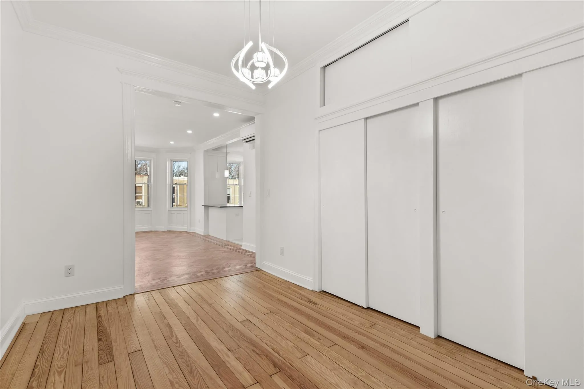 6133 Palmetto Street, New York, NY, 3 Bedrooms Bedrooms, 6 Rooms Rooms,1 BathroomBathrooms,Residential Lease,For Rent,Palmetto,0,1025560 6133 Palmetto Street, New York, NY, 3 Bedrooms Bedrooms, 6 Rooms Rooms,1 BathroomBathrooms,Residential Lease,For Rent,Palmetto,0,1025560
