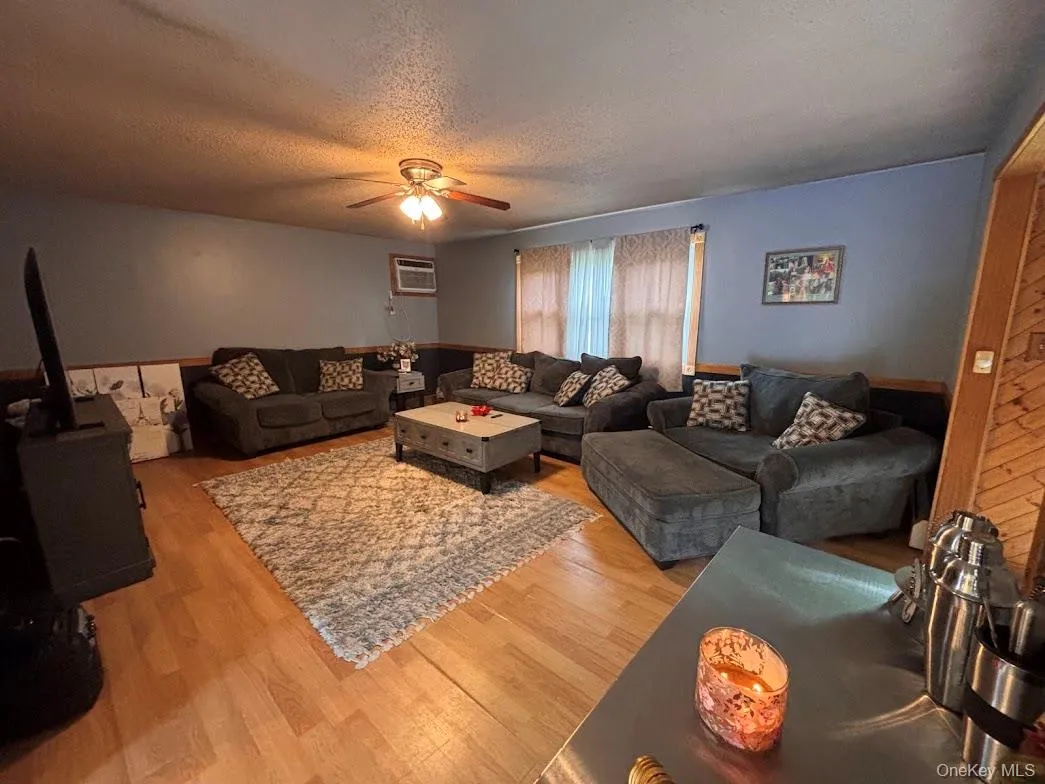 444 Bicycle Path, Brookhaven, NY, 4 Bedrooms Bedrooms, 9 Rooms Rooms,3 BathroomsBathrooms,Residential,For Rent,Bicycle,0,1025573 444 Bicycle Path, Brookhaven, NY, 4 Bedrooms Bedrooms, 9 Rooms Rooms,3 BathroomsBathrooms,Residential,For Rent,Bicycle,0,1025573