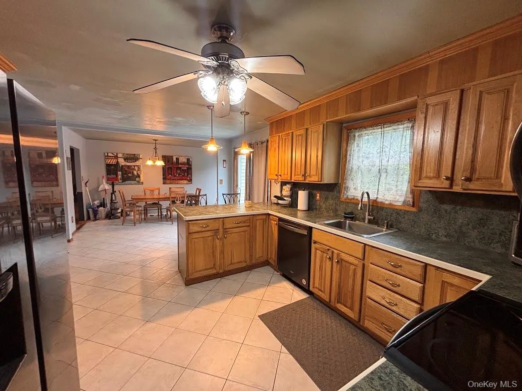 444 Bicycle Path, Brookhaven, NY, 4 Bedrooms Bedrooms, 9 Rooms Rooms,3 BathroomsBathrooms,Residential,For Rent,Bicycle,0,1025573 444 Bicycle Path, Brookhaven, NY, 4 Bedrooms Bedrooms, 9 Rooms Rooms,3 BathroomsBathrooms,Residential,For Rent,Bicycle,0,1025573