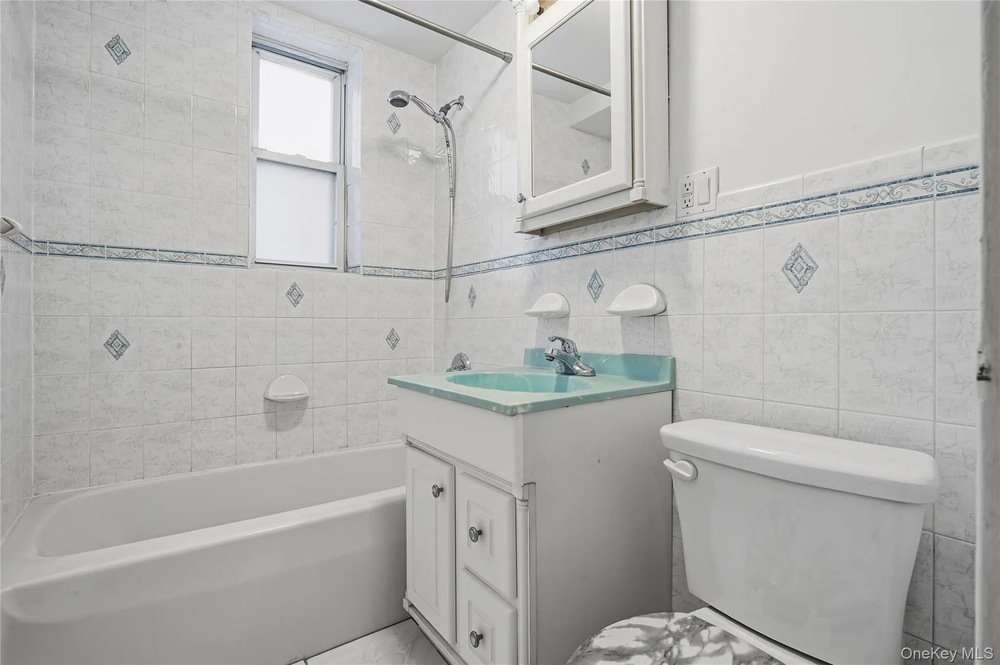 7510 Yellowstone Boulevard, New York, NY, 2 Bedrooms Bedrooms, 6 Rooms Rooms,1 BathroomBathrooms,Residential,For Rent,Yellowstone,0,1025576 7510 Yellowstone Boulevard, New York, NY, 2 Bedrooms Bedrooms, 6 Rooms Rooms,1 BathroomBathrooms,Residential,For Rent,Yellowstone,0,1025576