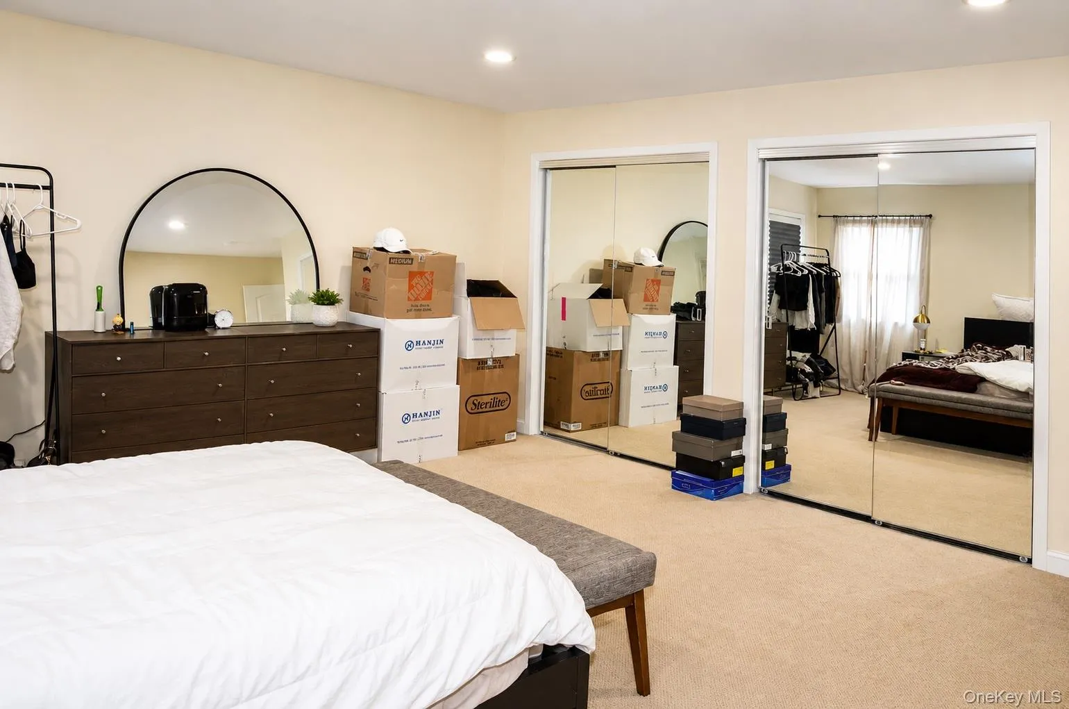 83 Lexington Avenue, North Hempstead, NY, 3 Bedrooms Bedrooms, 5 Rooms Rooms,1 BathroomBathrooms,Residential Lease,For Rent,Lexington,0,1025578 83 Lexington Avenue, North Hempstead, NY, 3 Bedrooms Bedrooms, 5 Rooms Rooms,1 BathroomBathrooms,Residential Lease,For Rent,Lexington,0,1025578