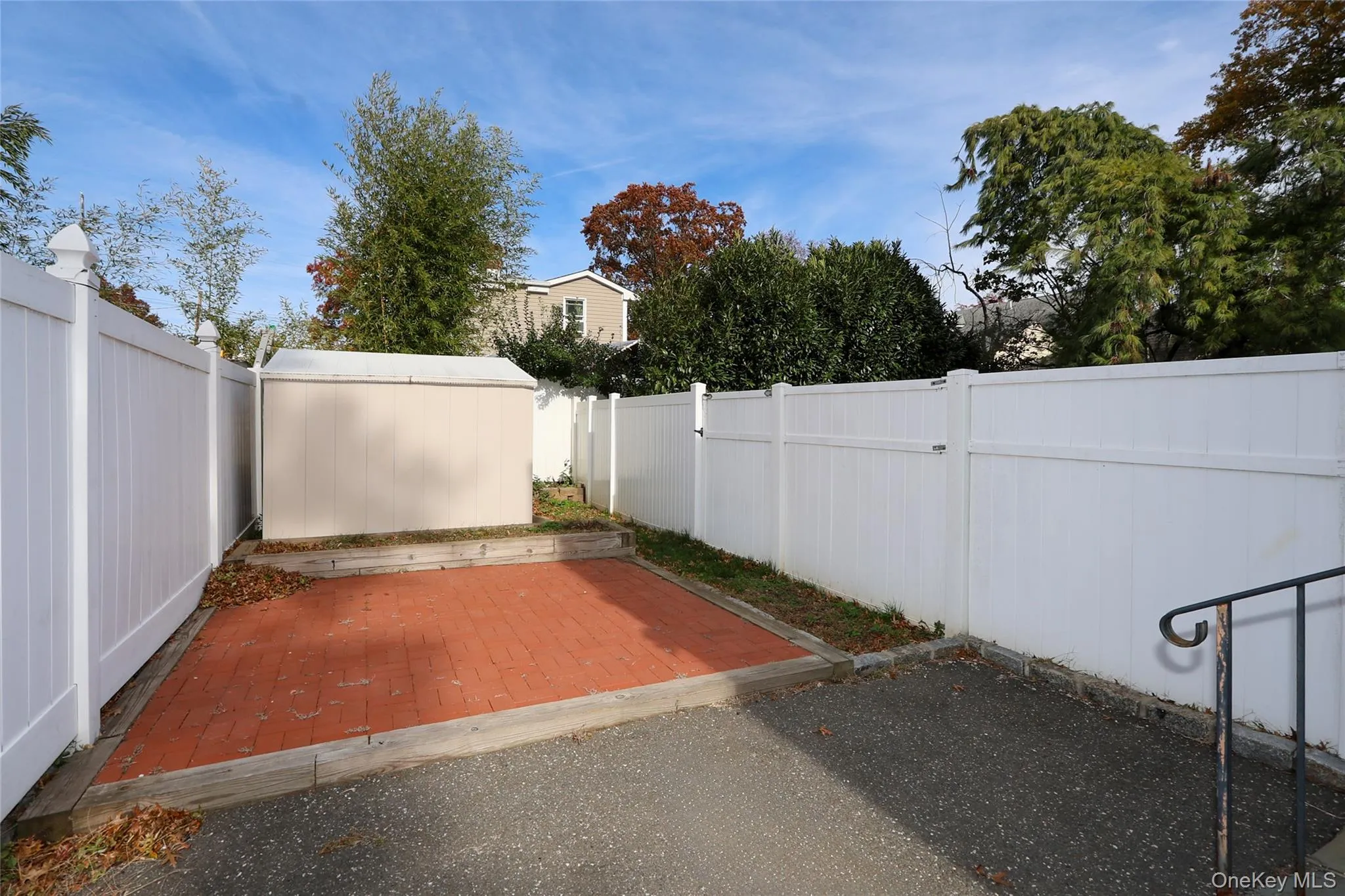 83 Lexington Avenue, North Hempstead, NY, 3 Bedrooms Bedrooms, 5 Rooms Rooms,1 BathroomBathrooms,Residential Lease,For Rent,Lexington,0,1025578 83 Lexington Avenue, North Hempstead, NY, 3 Bedrooms Bedrooms, 5 Rooms Rooms,1 BathroomBathrooms,Residential Lease,For Rent,Lexington,0,1025578