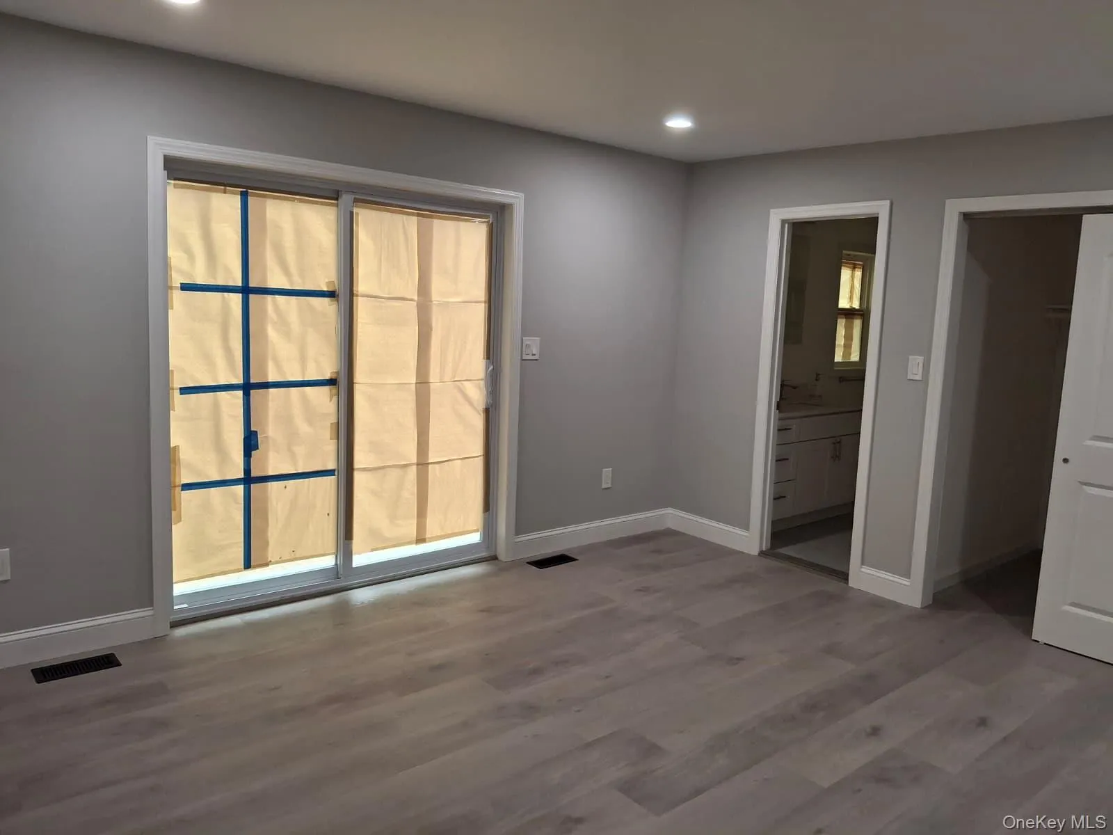 194 Beach 25th Street, New York, NY, 3 Bedrooms Bedrooms, 6 Rooms Rooms,1 BathroomBathrooms,Residential,For Rent,Beach 25th,0,1025580 194 Beach 25th Street, New York, NY, 3 Bedrooms Bedrooms, 6 Rooms Rooms,1 BathroomBathrooms,Residential,For Rent,Beach 25th,0,1025580