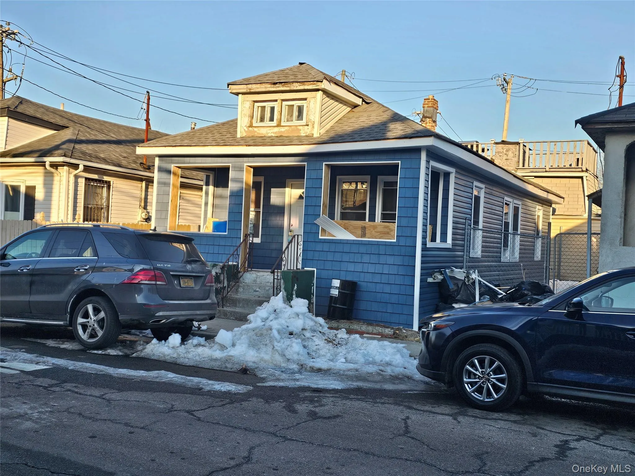 194 Beach 25th Street, New York, NY, 3 Bedrooms Bedrooms, 6 Rooms Rooms,1 BathroomBathrooms,Residential,For Rent,Beach 25th,0,1025580 194 Beach 25th Street, New York, NY, 3 Bedrooms Bedrooms, 6 Rooms Rooms,1 BathroomBathrooms,Residential,For Rent,Beach 25th,0,1025580