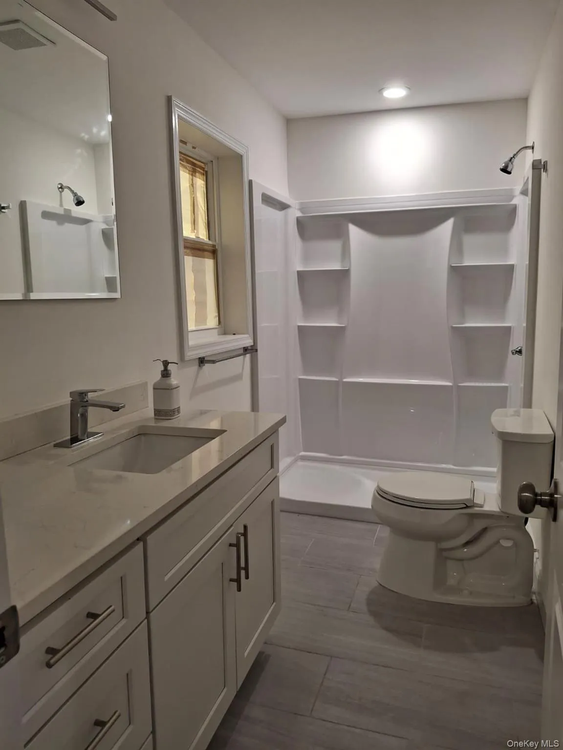 194 Beach 25th Street, New York, NY, 3 Bedrooms Bedrooms, 6 Rooms Rooms,1 BathroomBathrooms,Residential,For Rent,Beach 25th,0,1025580 194 Beach 25th Street, New York, NY, 3 Bedrooms Bedrooms, 6 Rooms Rooms,1 BathroomBathrooms,Residential,For Rent,Beach 25th,0,1025580