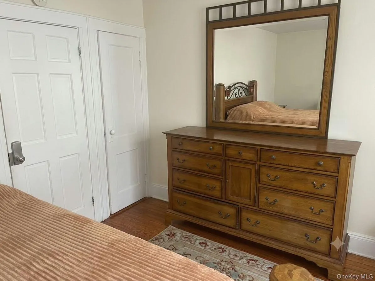 10506 221st Street, New York, NY, 3 Bedrooms Bedrooms, 6 Rooms Rooms,2 BathroomsBathrooms,Residential,For Rent,221st,0,1025581 10506 221st Street, New York, NY, 3 Bedrooms Bedrooms, 6 Rooms Rooms,2 BathroomsBathrooms,Residential,For Rent,221st,0,1025581