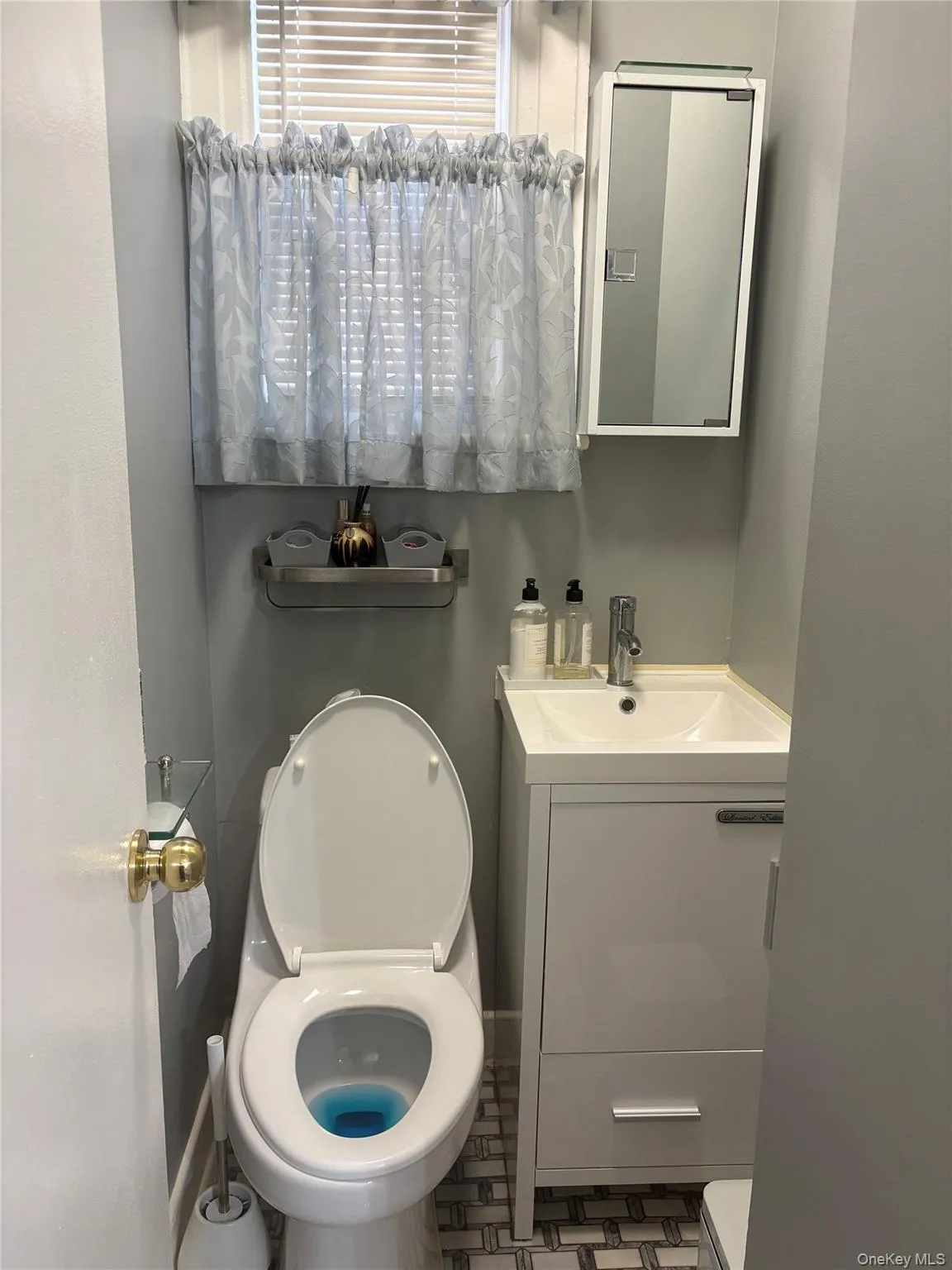 10506 221st Street, New York, NY, 3 Bedrooms Bedrooms, 6 Rooms Rooms,2 BathroomsBathrooms,Residential,For Rent,221st,0,1025581 10506 221st Street, New York, NY, 3 Bedrooms Bedrooms, 6 Rooms Rooms,2 BathroomsBathrooms,Residential,For Rent,221st,0,1025581
