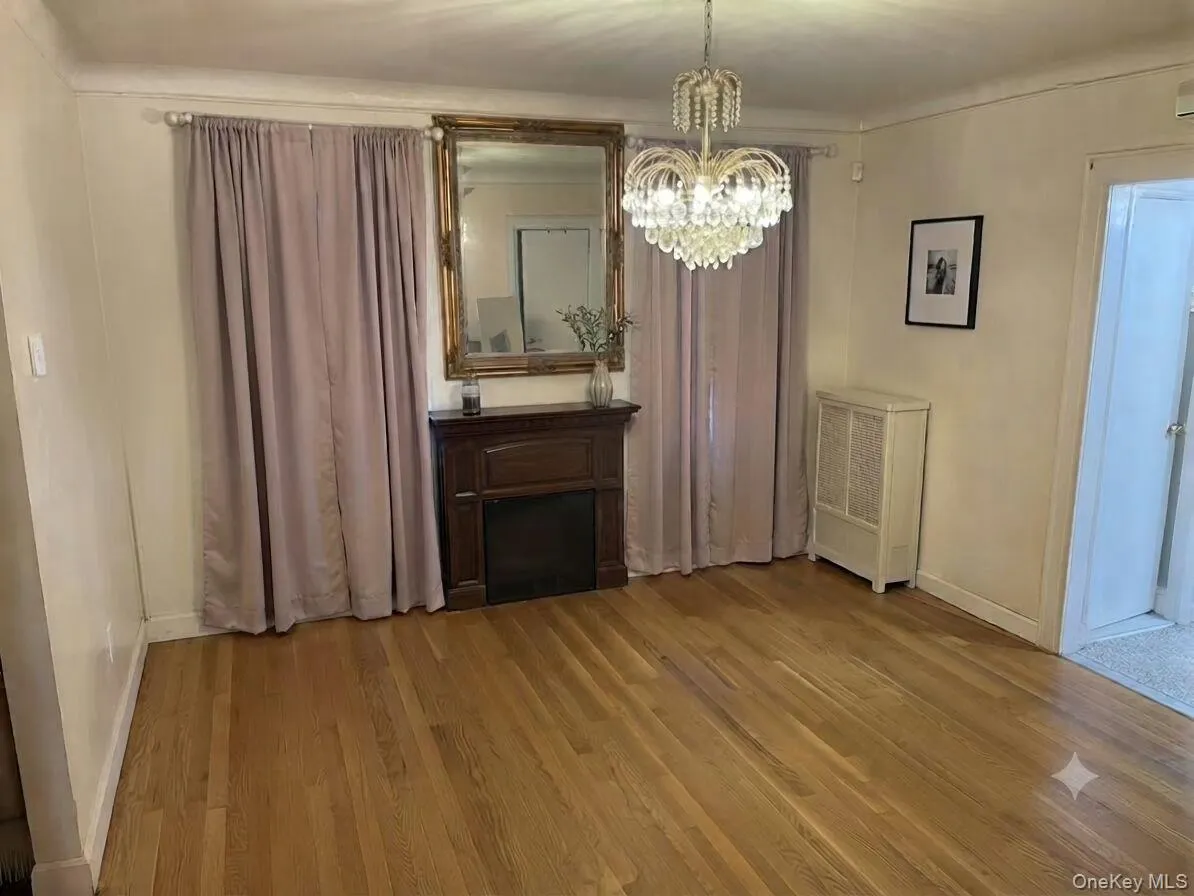 10506 221st Street, New York, NY, 3 Bedrooms Bedrooms, 6 Rooms Rooms,2 BathroomsBathrooms,Residential,For Rent,221st,0,1025581 10506 221st Street, New York, NY, 3 Bedrooms Bedrooms, 6 Rooms Rooms,2 BathroomsBathrooms,Residential,For Rent,221st,0,1025581