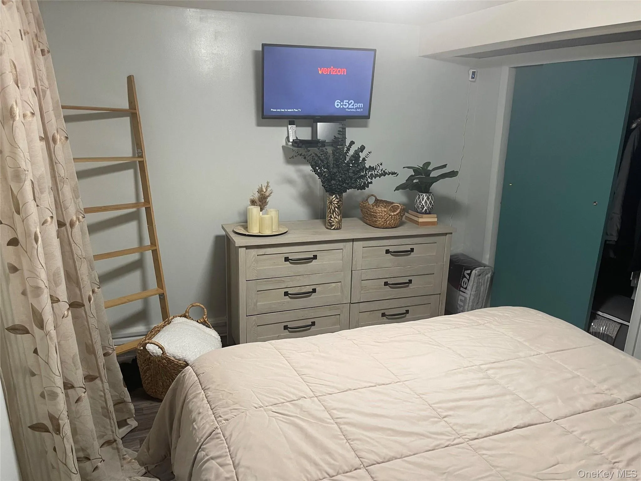 10506 221st Street, New York, NY, 3 Bedrooms Bedrooms, 6 Rooms Rooms,2 BathroomsBathrooms,Residential,For Rent,221st,0,1025581 10506 221st Street, New York, NY, 3 Bedrooms Bedrooms, 6 Rooms Rooms,2 BathroomsBathrooms,Residential,For Rent,221st,0,1025581