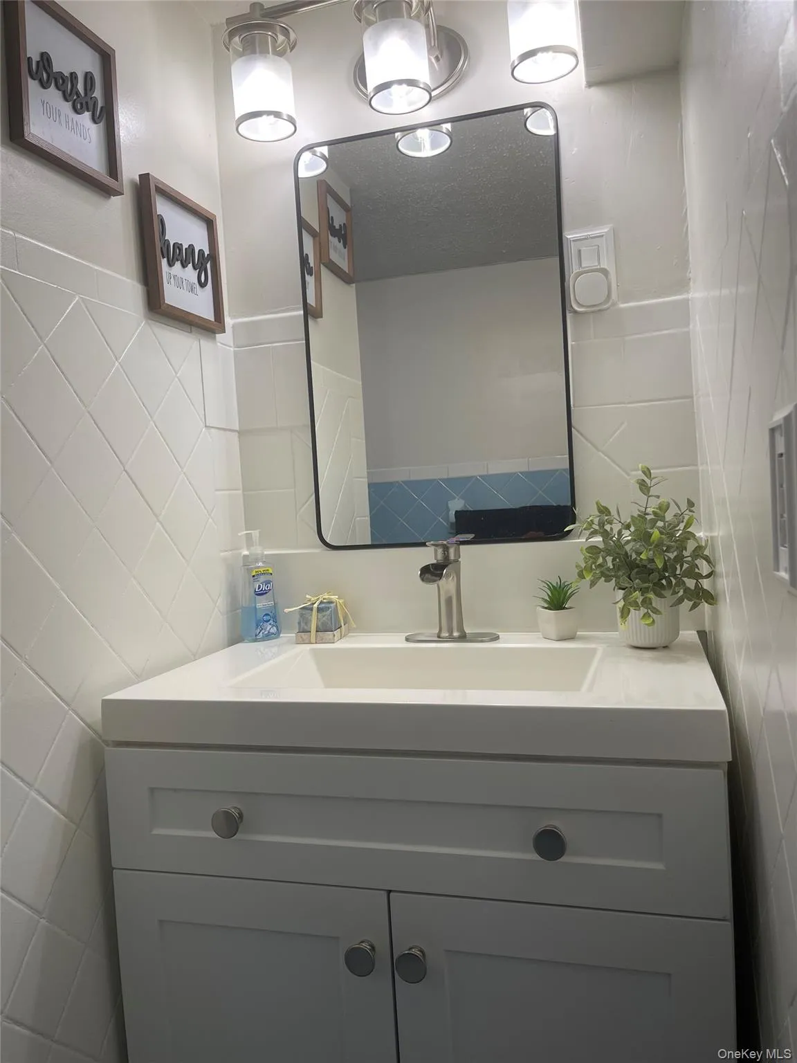 10506 221st Street, New York, NY, 3 Bedrooms Bedrooms, 6 Rooms Rooms,2 BathroomsBathrooms,Residential,For Rent,221st,0,1025581 10506 221st Street, New York, NY, 3 Bedrooms Bedrooms, 6 Rooms Rooms,2 BathroomsBathrooms,Residential,For Rent,221st,0,1025581