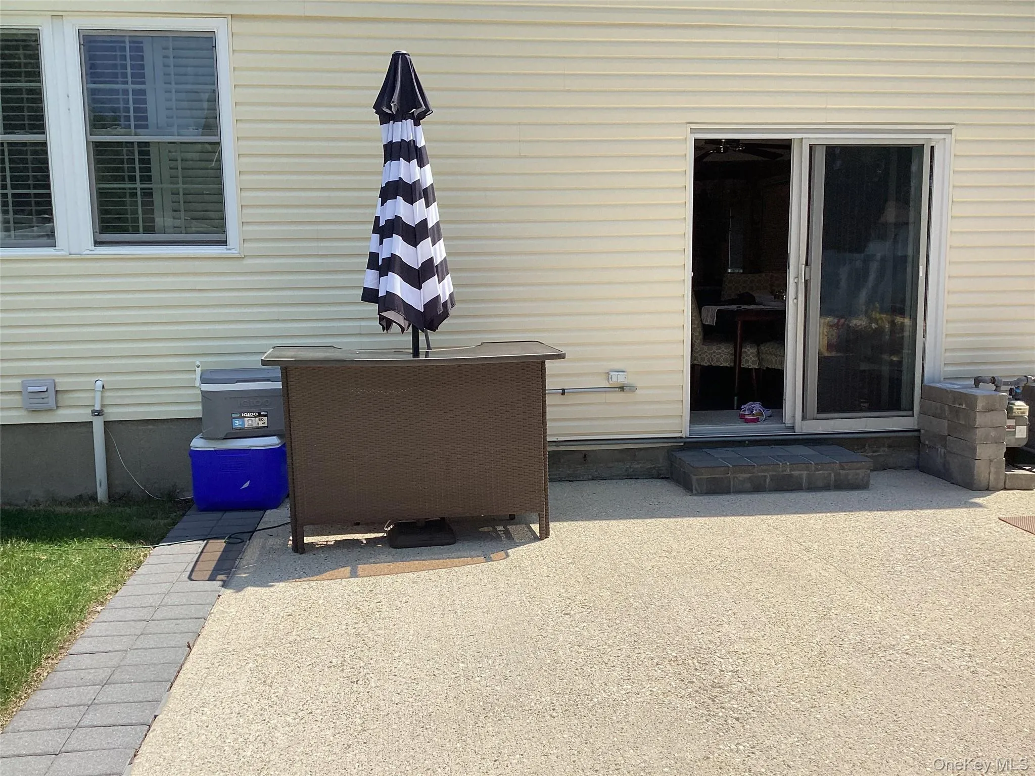 512 Fenimore Avenue, Babylon, NY, 3 Bedrooms Bedrooms, 8 Rooms Rooms,1 BathroomBathrooms,Residential,For Rent,Fenimore,0,1025582 512 Fenimore Avenue, Babylon, NY, 3 Bedrooms Bedrooms, 8 Rooms Rooms,1 BathroomBathrooms,Residential,For Rent,Fenimore,0,1025582