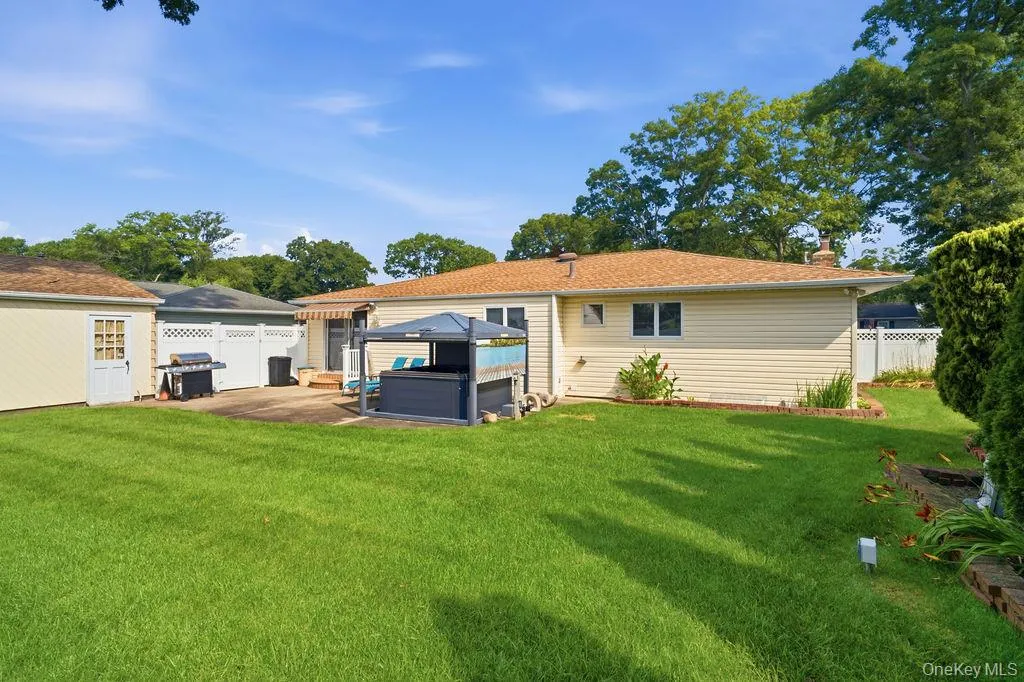 432 Wildwood Road, Islip, NY, 3 Bedrooms Bedrooms, 7 Rooms Rooms,2 BathroomsBathrooms,Residential,For Rent,Wildwood,0,1025589 432 Wildwood Road, Islip, NY, 3 Bedrooms Bedrooms, 7 Rooms Rooms,2 BathroomsBathrooms,Residential,For Rent,Wildwood,0,1025589