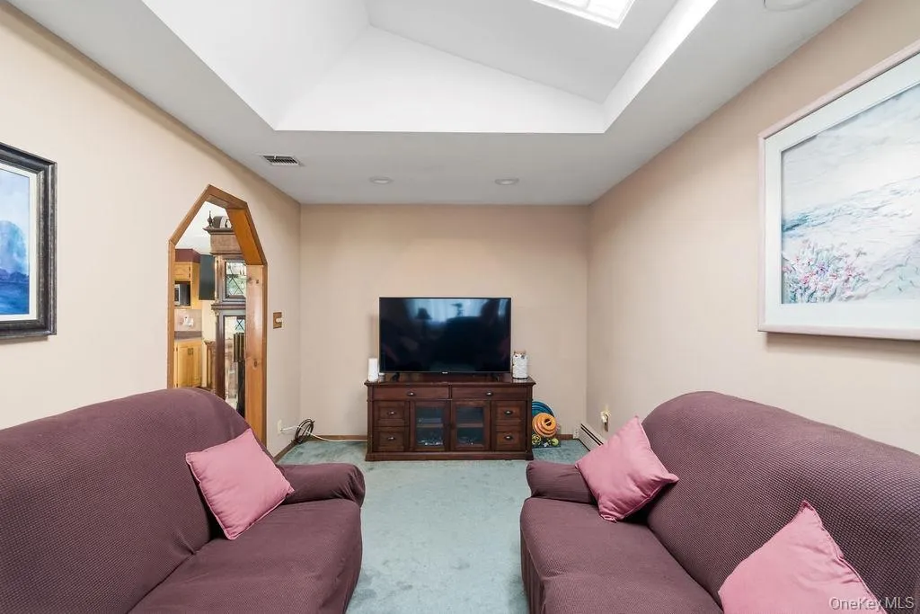 432 Wildwood Road, Islip, NY, 3 Bedrooms Bedrooms, 7 Rooms Rooms,2 BathroomsBathrooms,Residential,For Rent,Wildwood,0,1025589 432 Wildwood Road, Islip, NY, 3 Bedrooms Bedrooms, 7 Rooms Rooms,2 BathroomsBathrooms,Residential,For Rent,Wildwood,0,1025589