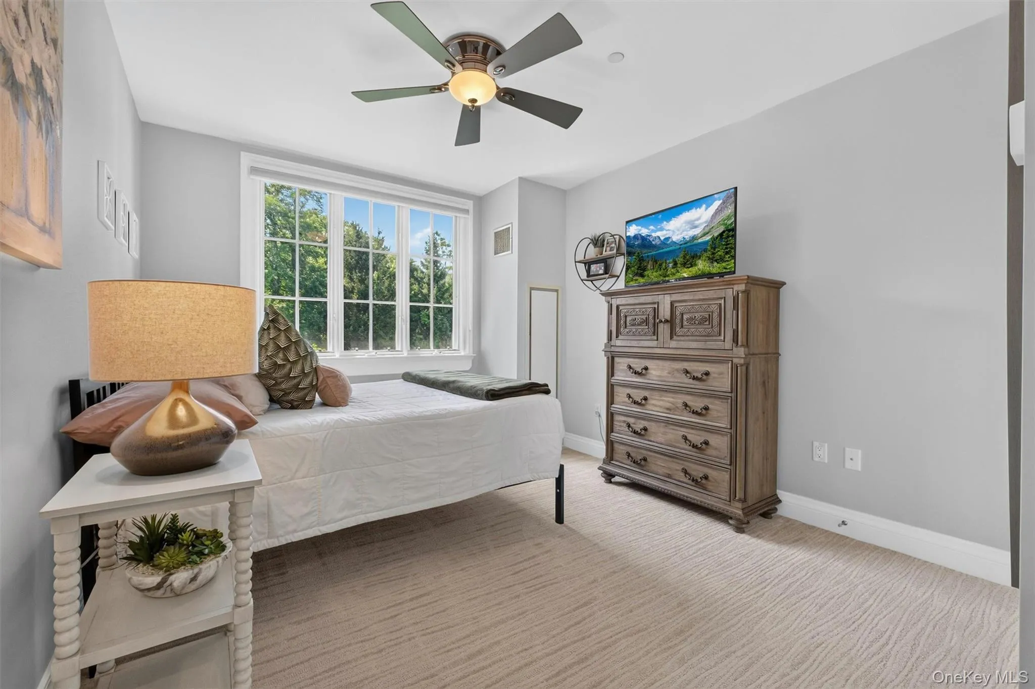 Generously sized 2nd Bedroom. (custom room darkening shades, both bedrooms) Generously sized 2nd Bedroom. (custom room darkening shades, both bedrooms)