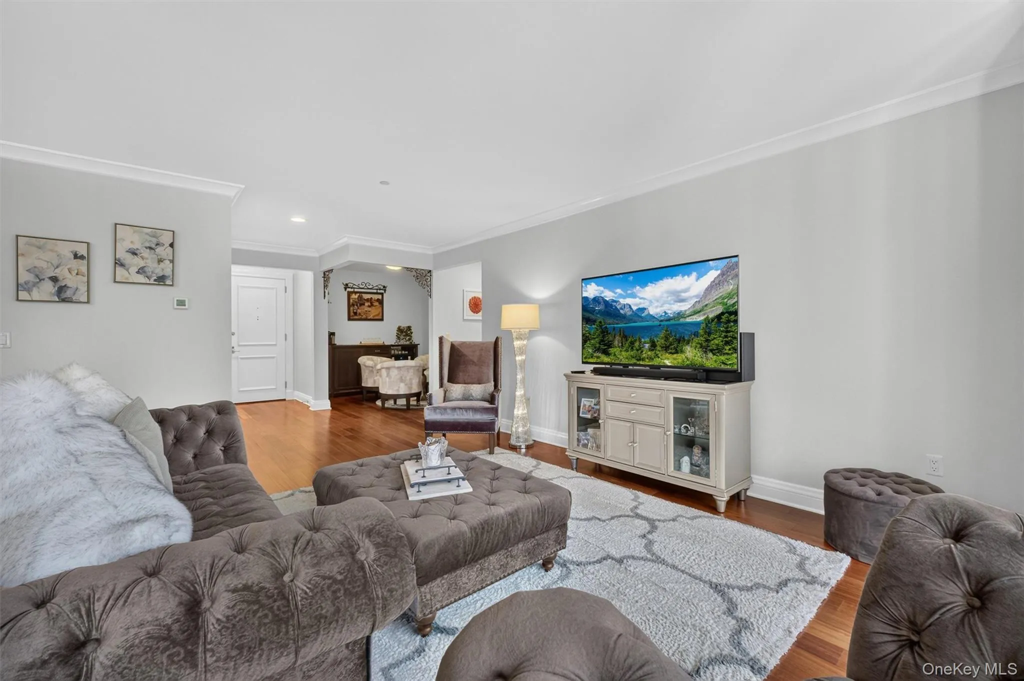 Elegant setting for everyday living. Elegant setting for everyday living.