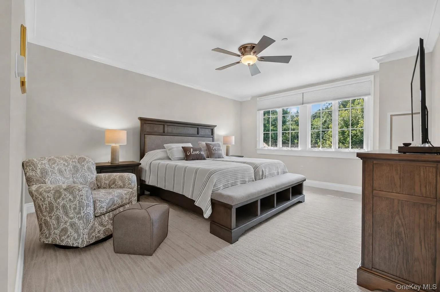 Private Primary Suite with spacious layout and wooded views. Private Primary Suite with spacious layout and wooded views.