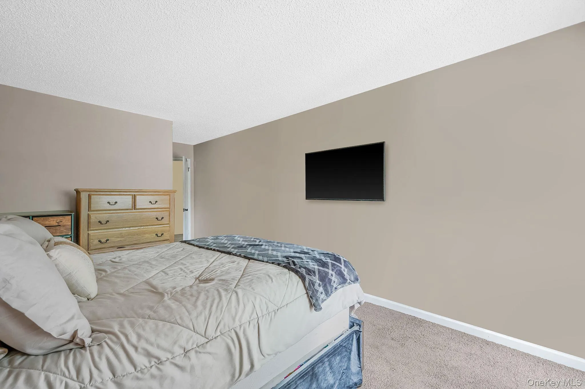 380 Fulton Street, Oyster Bay, NY, 1 Bedroom Bedrooms, 3 Rooms Rooms,1 BathroomBathrooms,Residential,For Rent,Fulton,0,1025600 380 Fulton Street, Oyster Bay, NY, 1 Bedroom Bedrooms, 3 Rooms Rooms,1 BathroomBathrooms,Residential,For Rent,Fulton,0,1025600